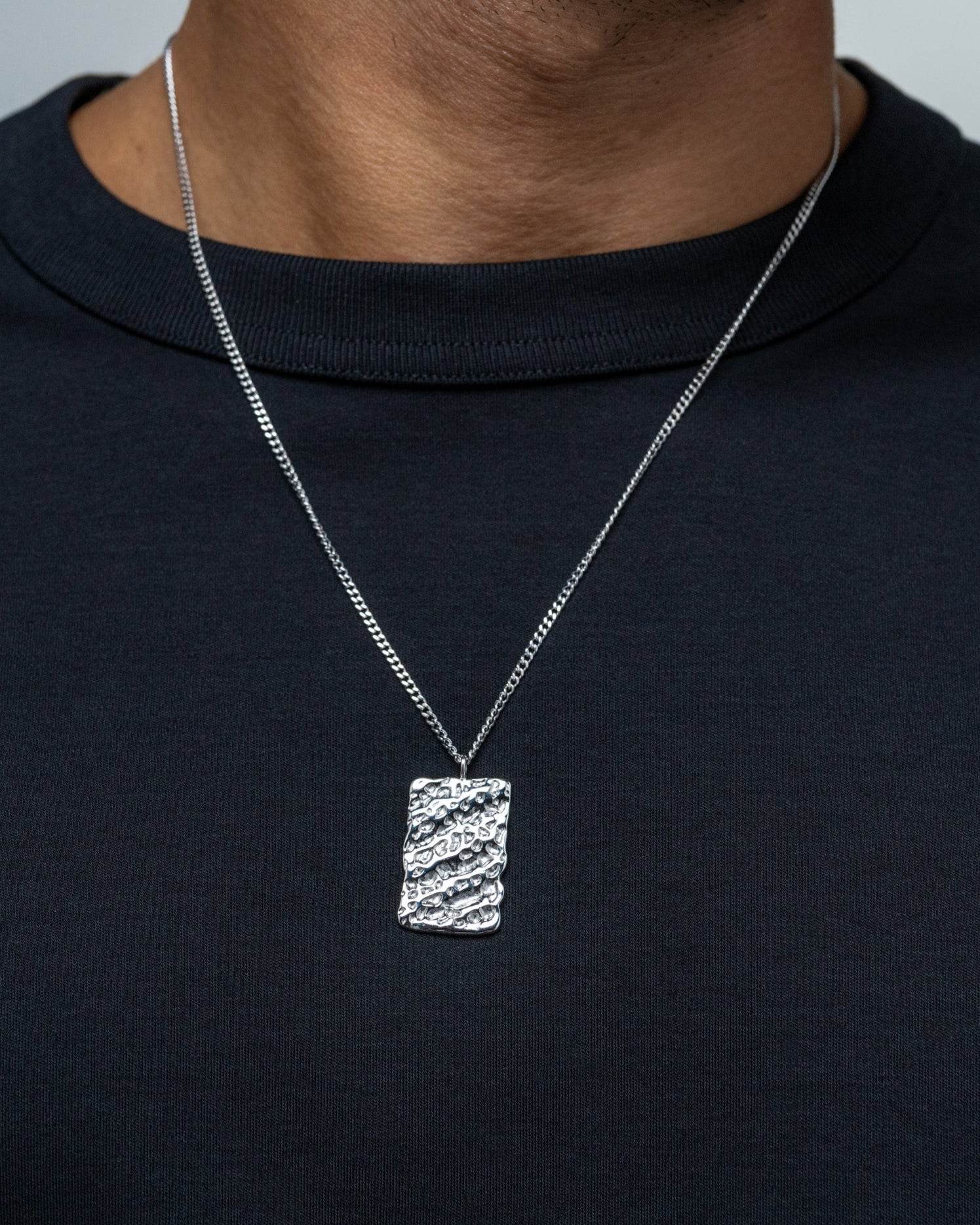 Rivet necklace - Cascalia