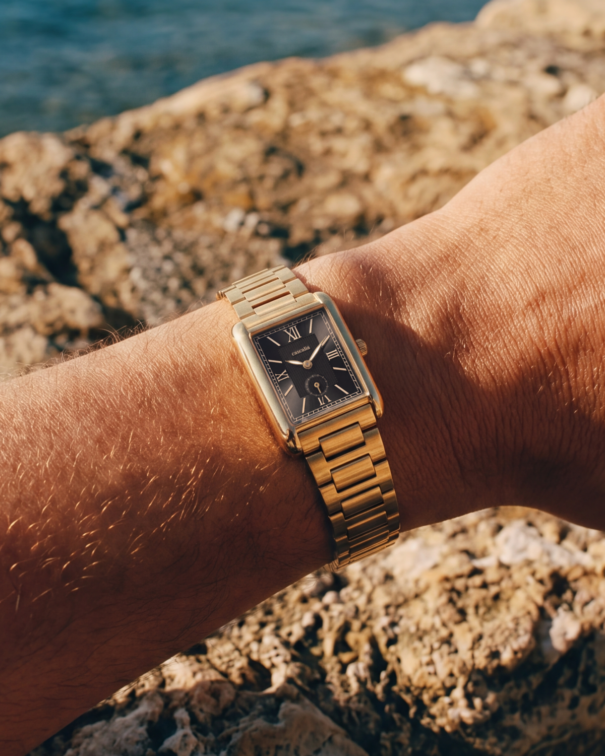 Arco Gold Black on the wrist