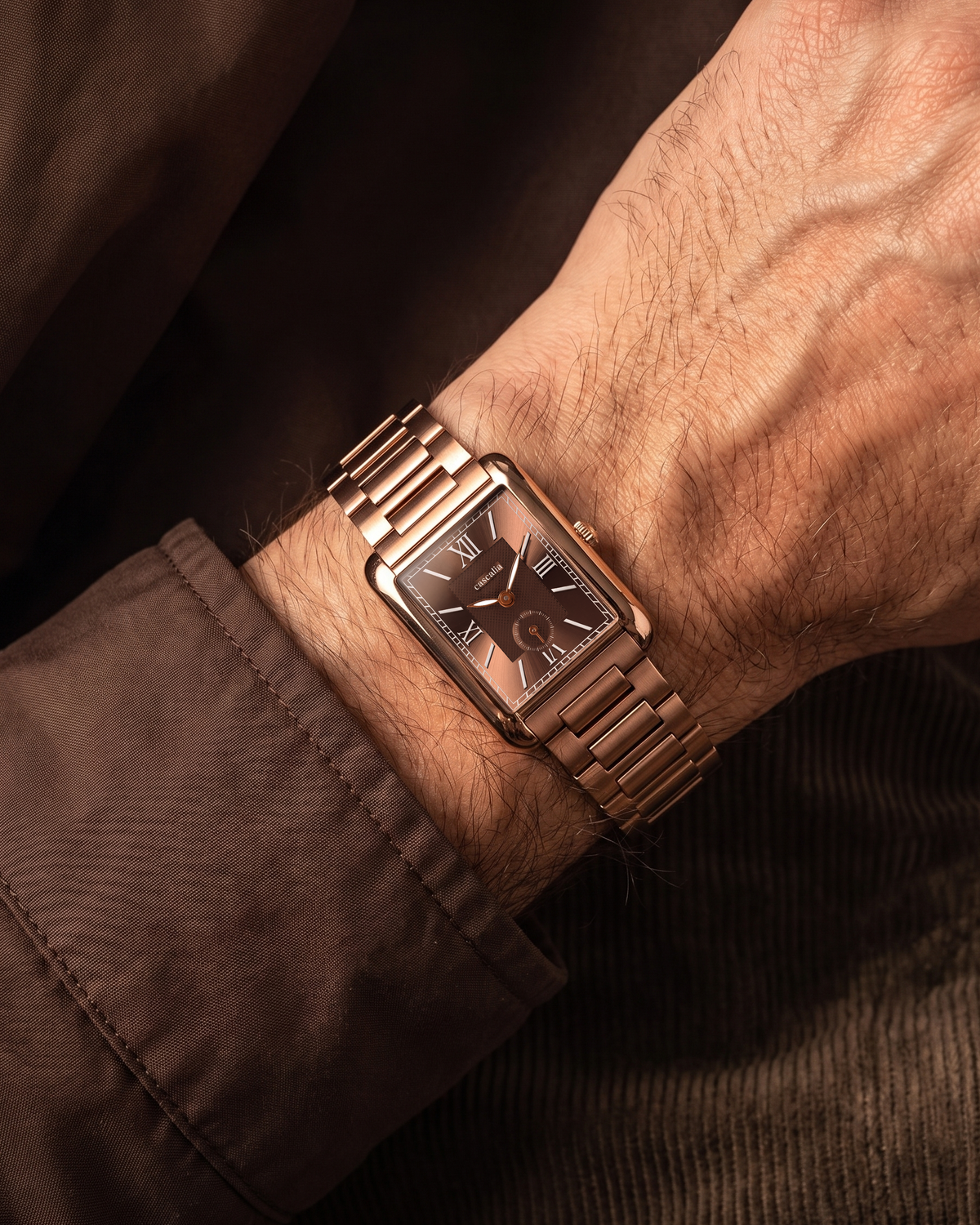 Arco Rosegold Brown on the wrist