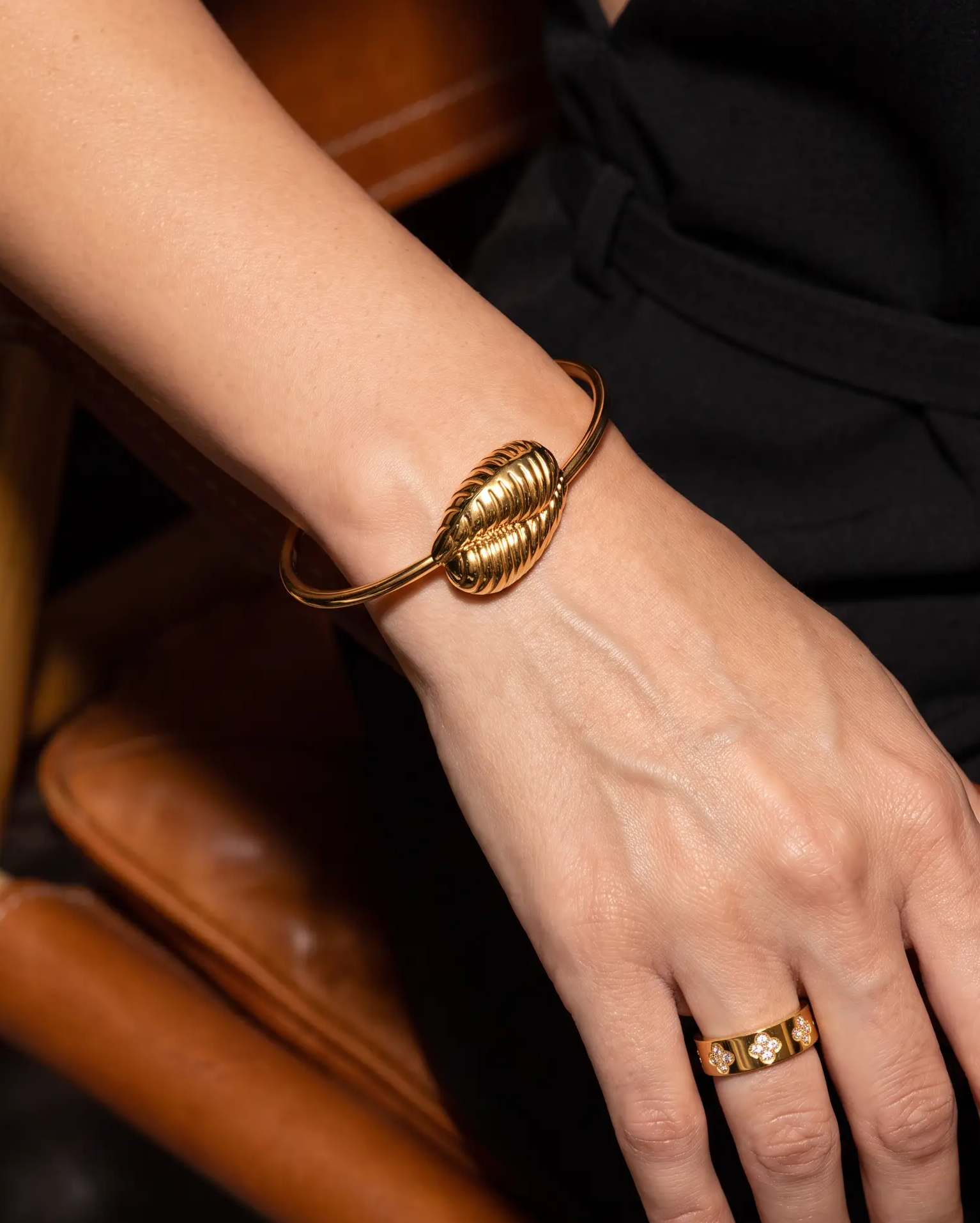 cascalia-ai bangle-403_lifestyle1_a2+ring414.png