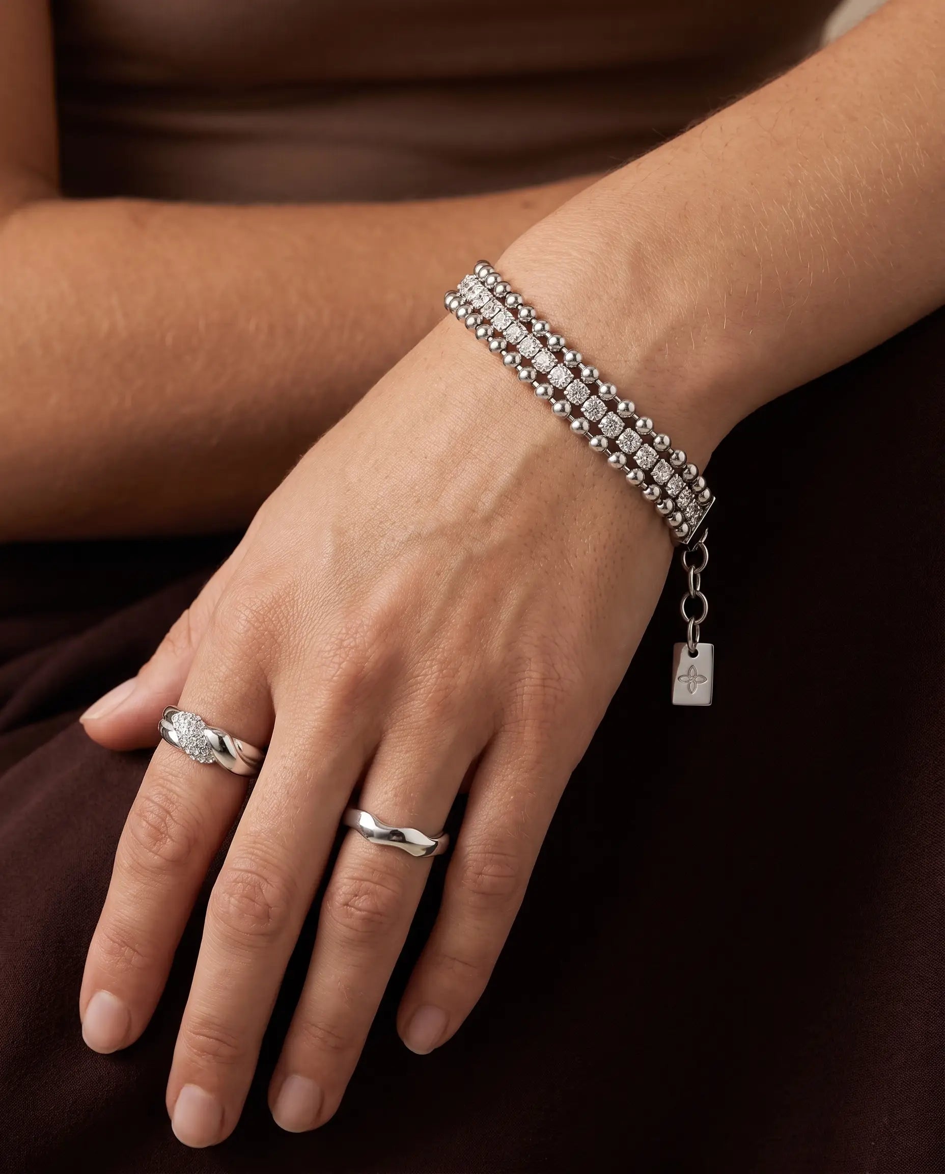 cascalia-ai bracelet-173-S_studio2_a2+ring18-S+ring134-S.png