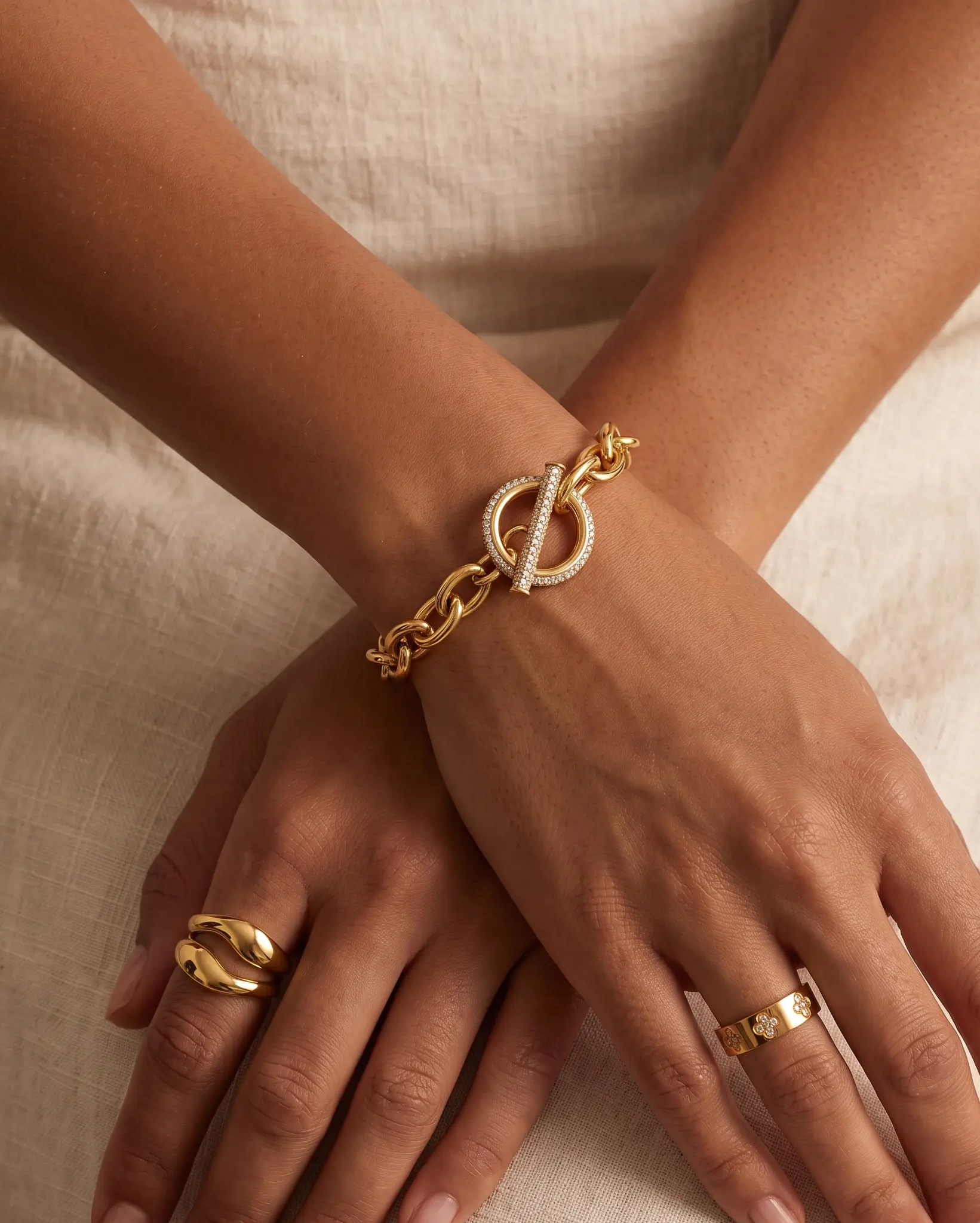 cascalia-ai bracelet-311_studio2_a1+ring145+ring414.png