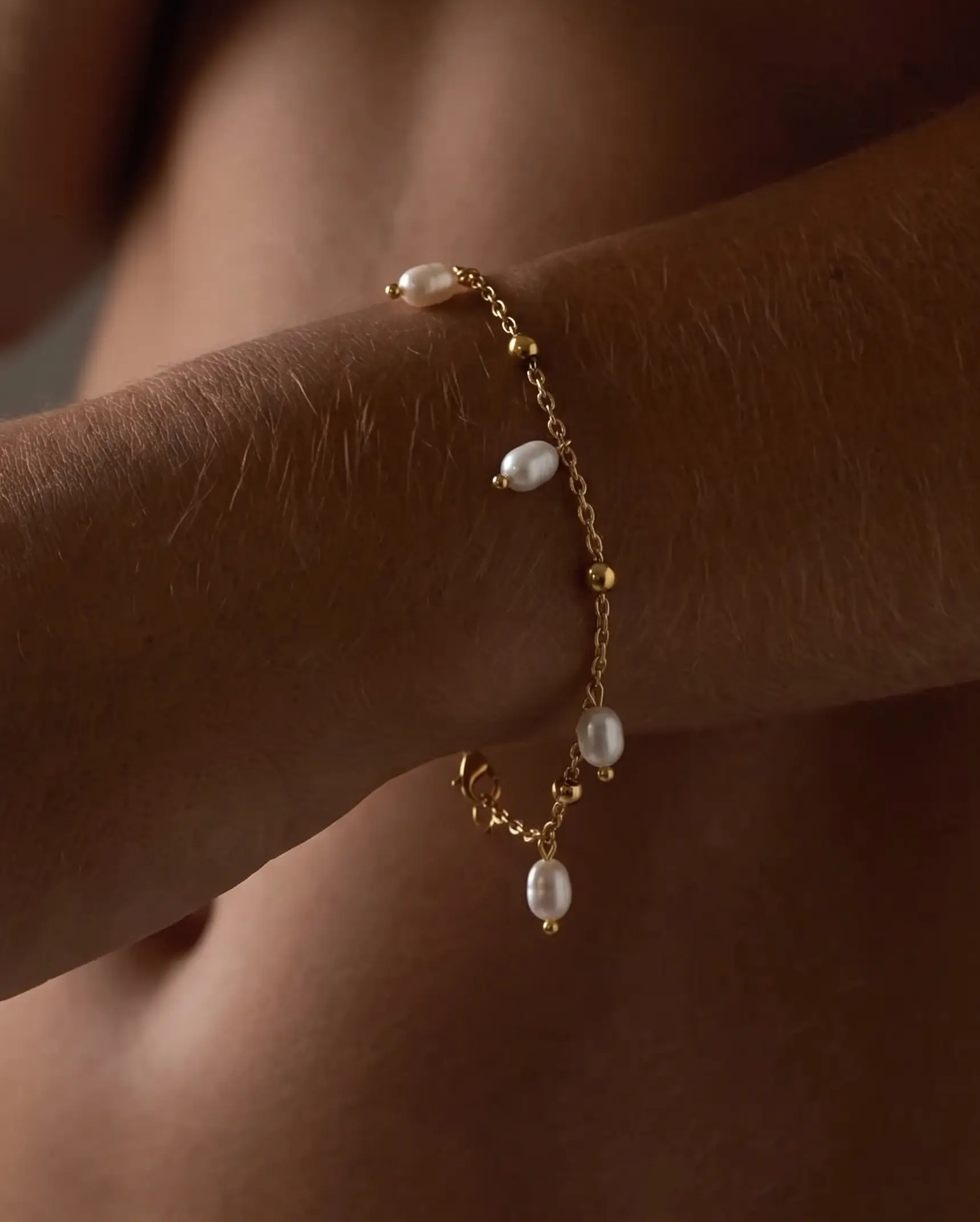 cascalia-ai bracelet-312_studio1_a3+solo.png
