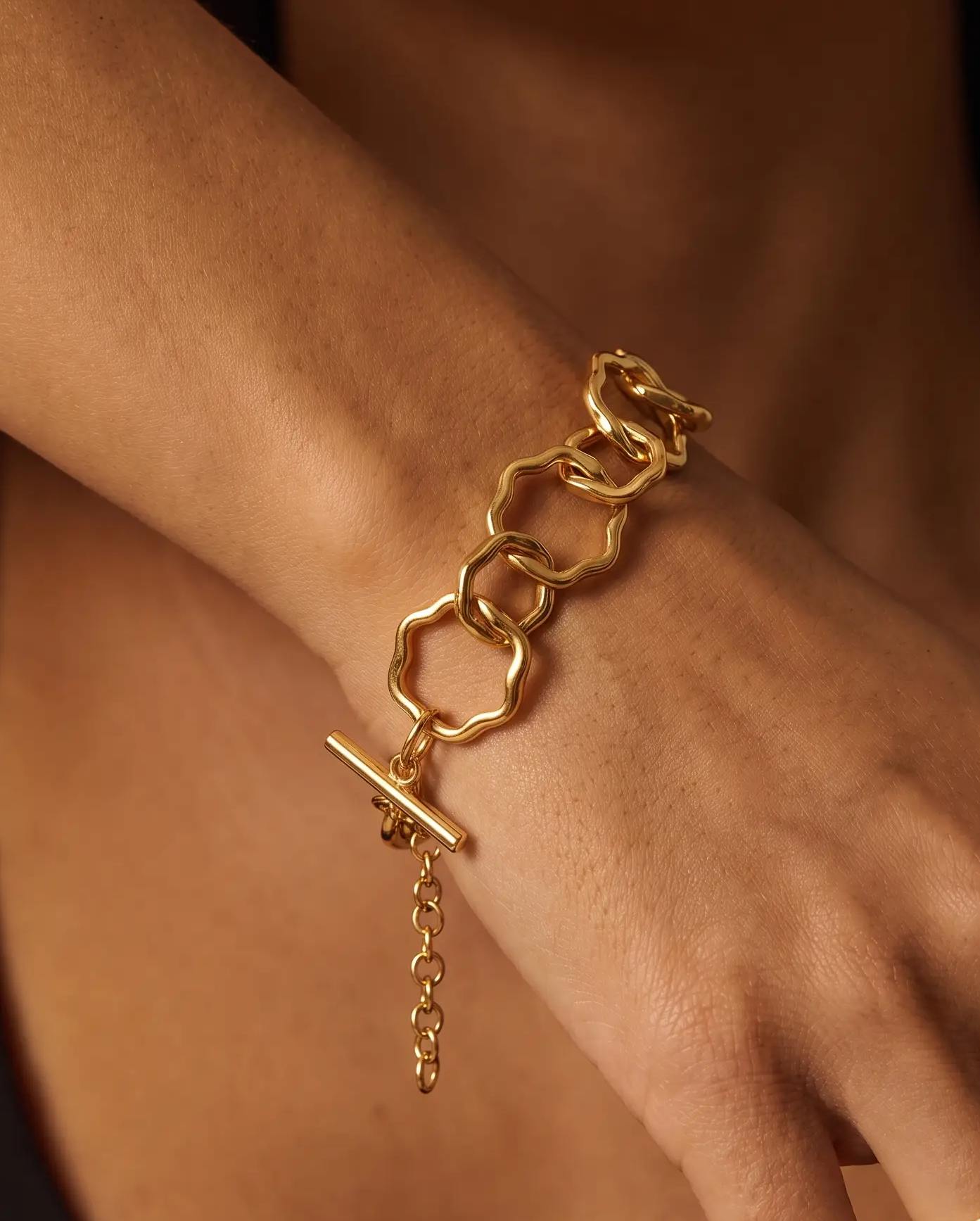 cascalia-ai bracelet-330_studio2_a1+ring127+ring102.png