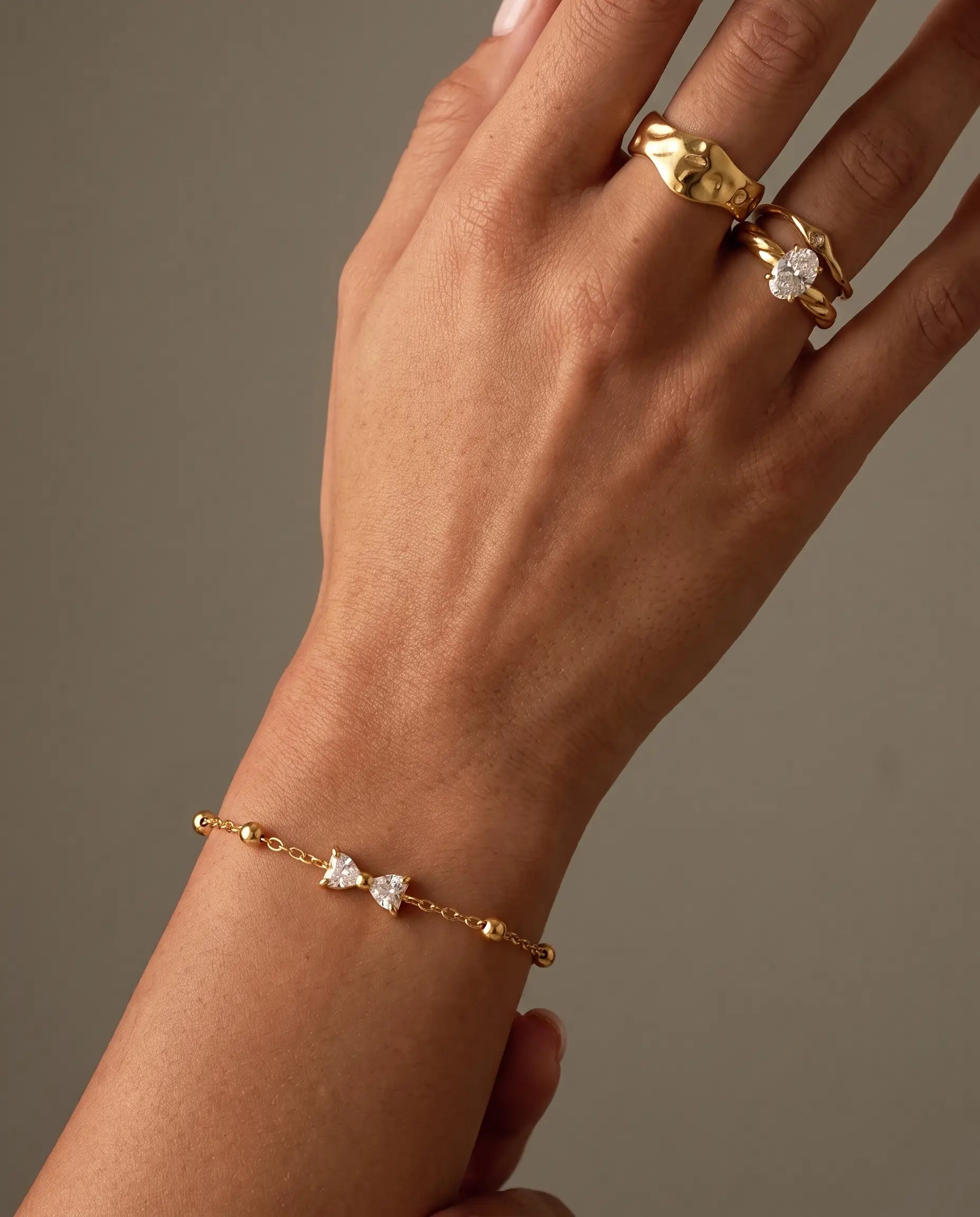 cascalia-ai bracelet-335_studio2_a1+ring306+ring101.png