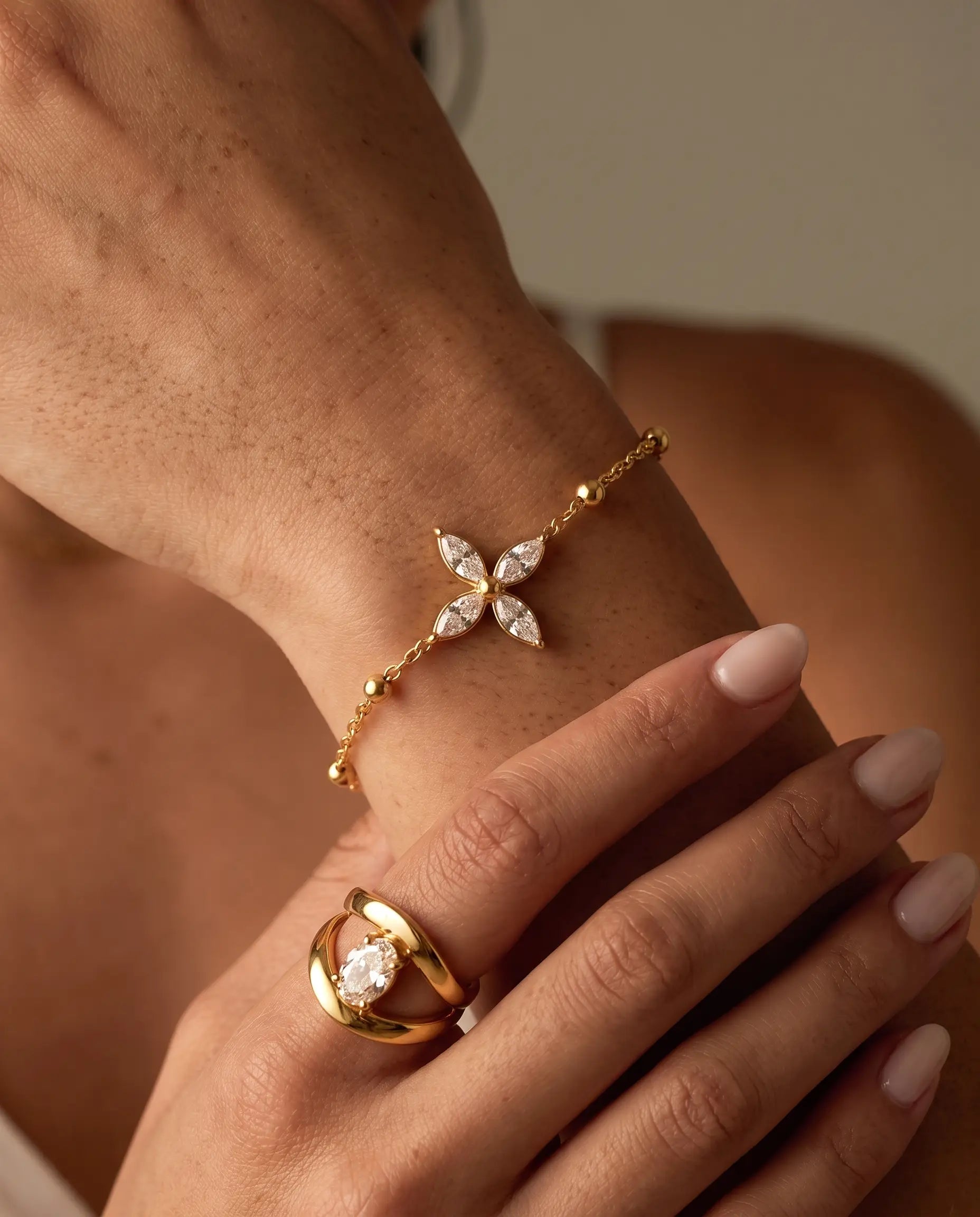 cascalia-ai bracelet-336_studio2_a1+ring105.png