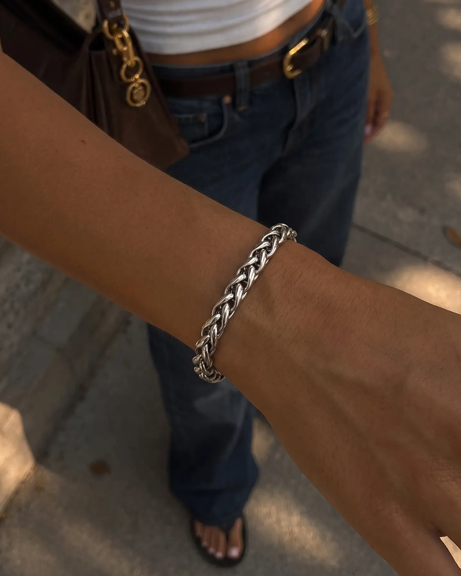 cascalia-ai bracelet-418-5mm-S_studio1_a5+solo.png