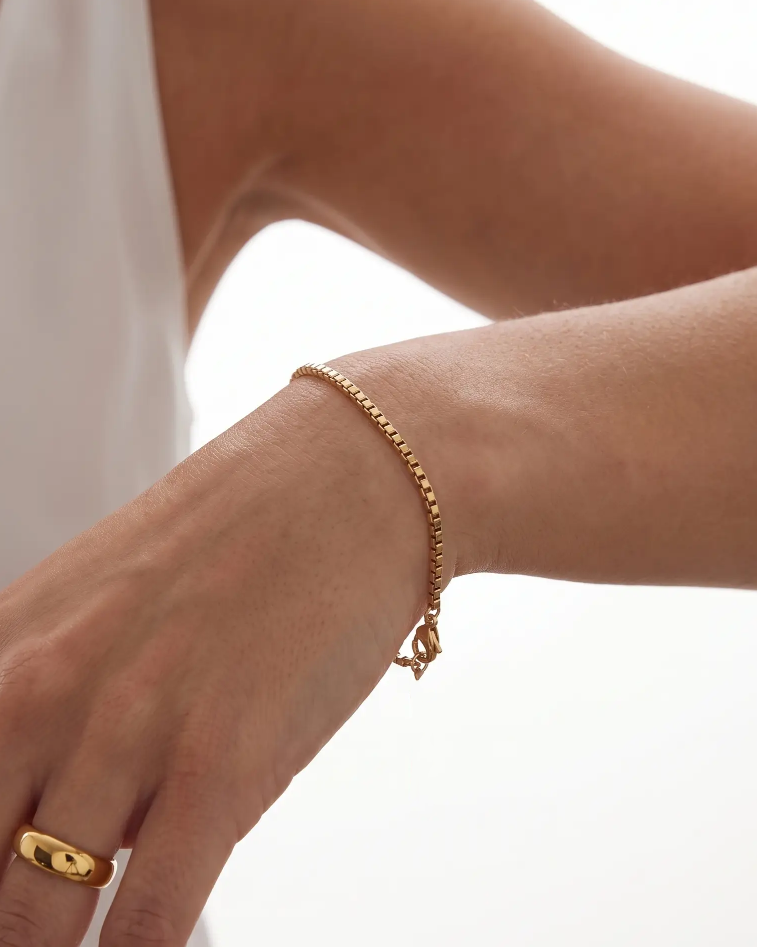cascalia-ai bracelet-423-1-5mm_lifestyle1_a5+ring150.png