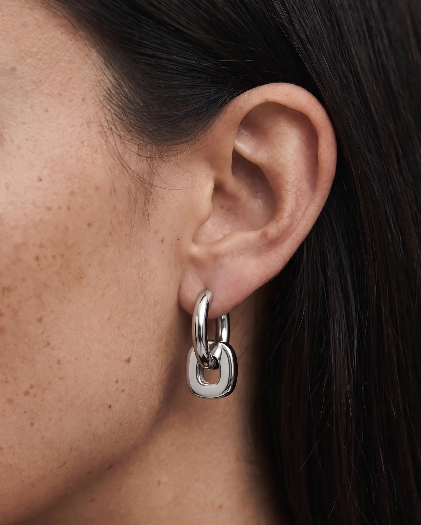 cascalia-ai earrings-10-S_lifestyle1_a5+solo.png