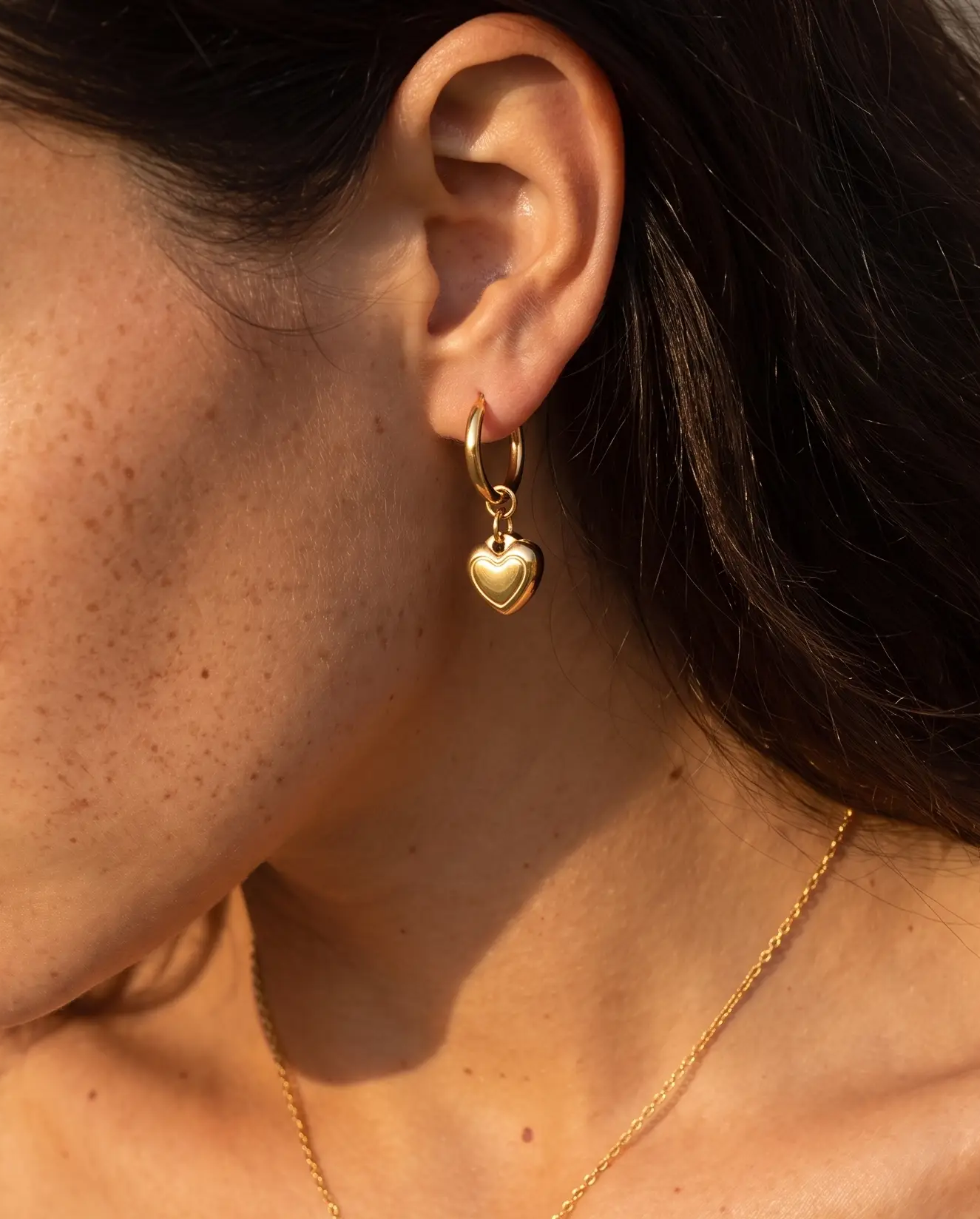 cascalia-ai earrings-12_studio2_a2+necklace318.png