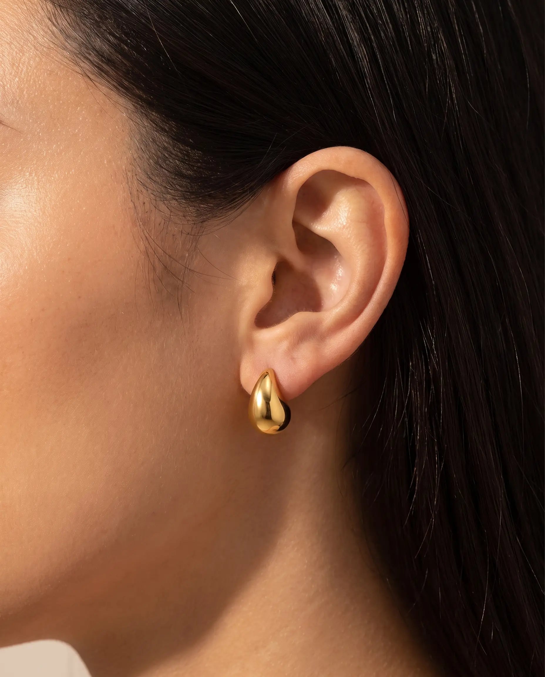 cascalia-ai earrings-14_studio1_a4+solo.png