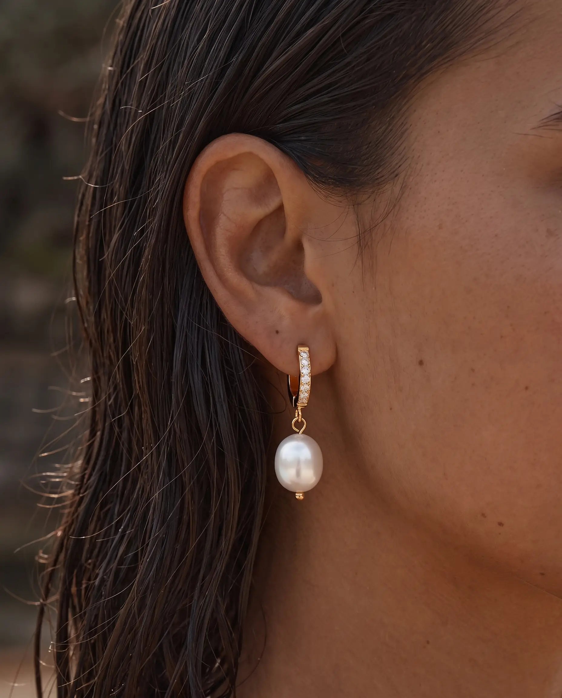 cascalia-ai earrings-24_studio2_a4+solo.png