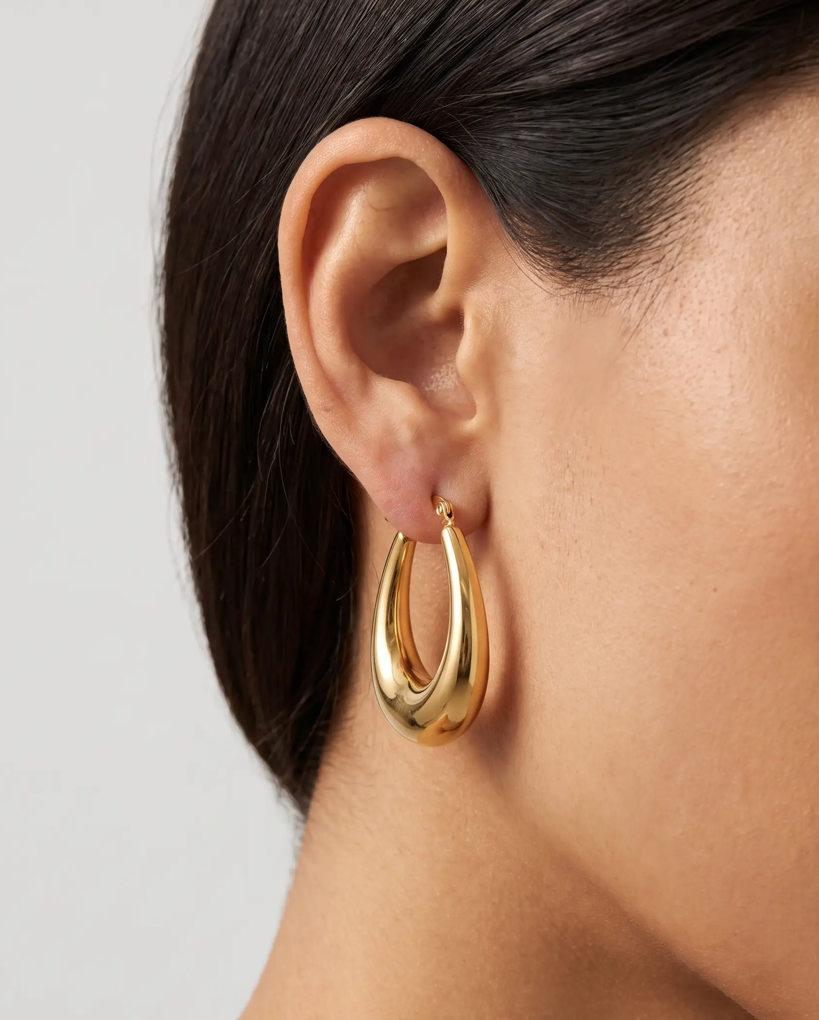 cascalia-ai earrings-28_studio1_a3+solo.png