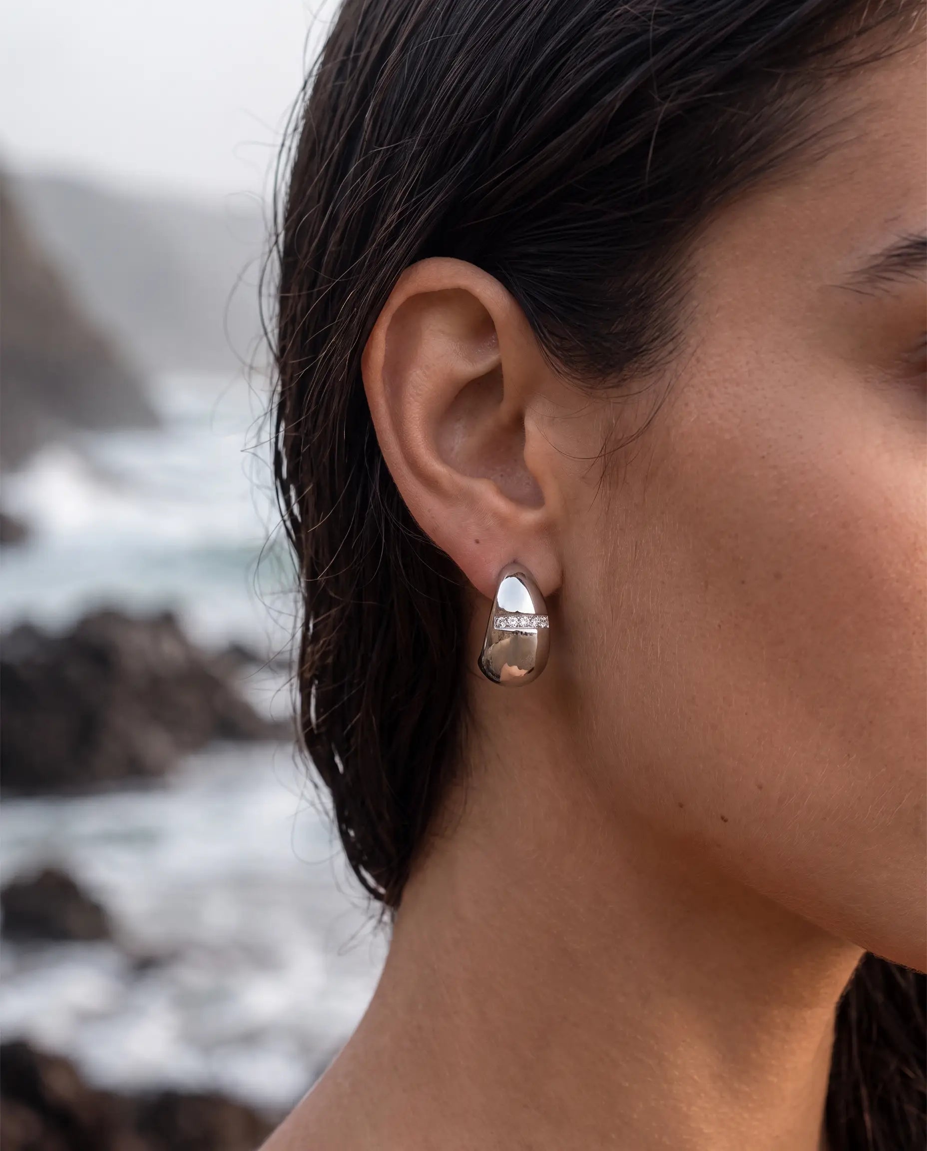 cascalia-ai earrings-294-S_studio2_a2+solo.png
