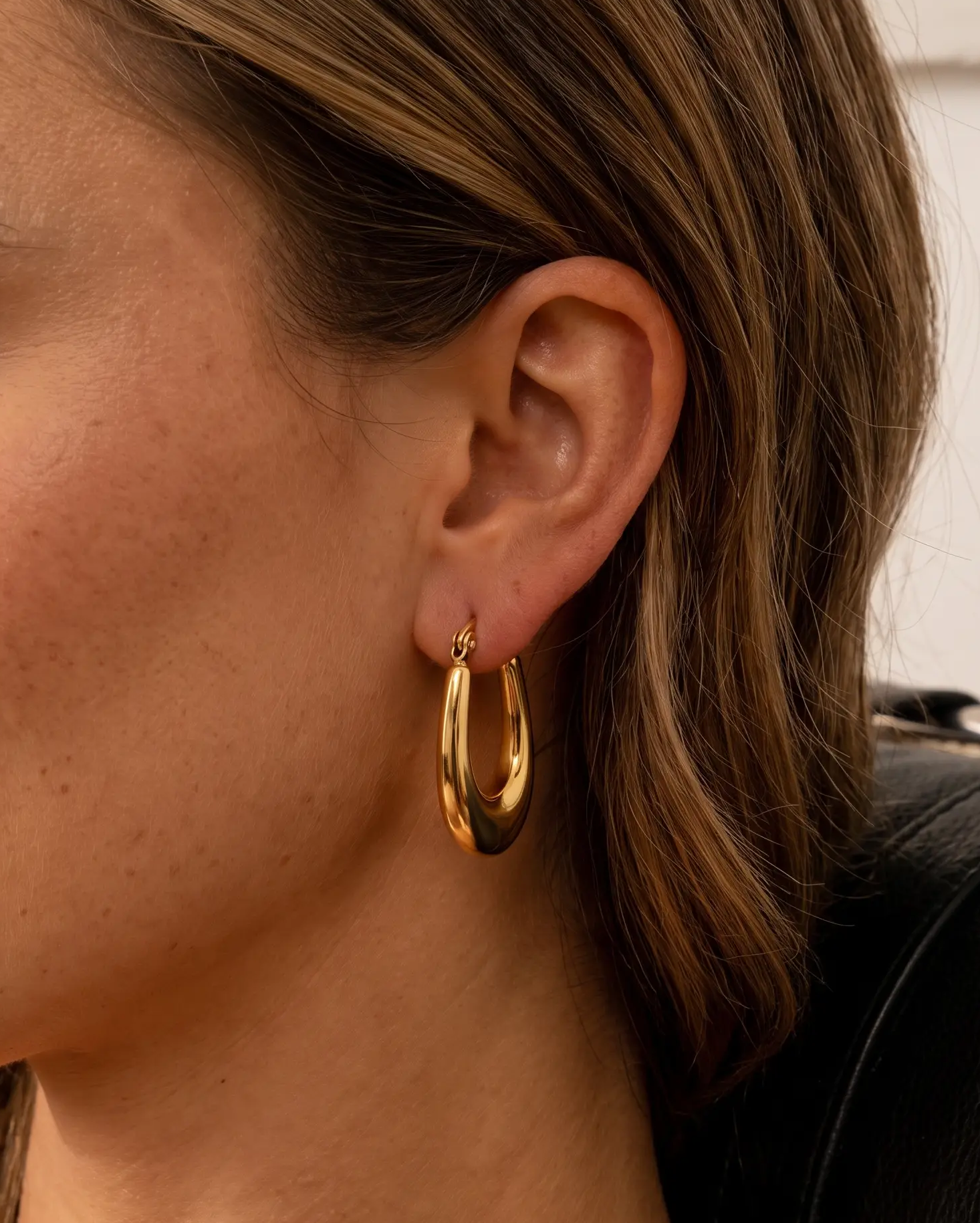 cascalia-ai earrings-32_studio2_a3+solo.png