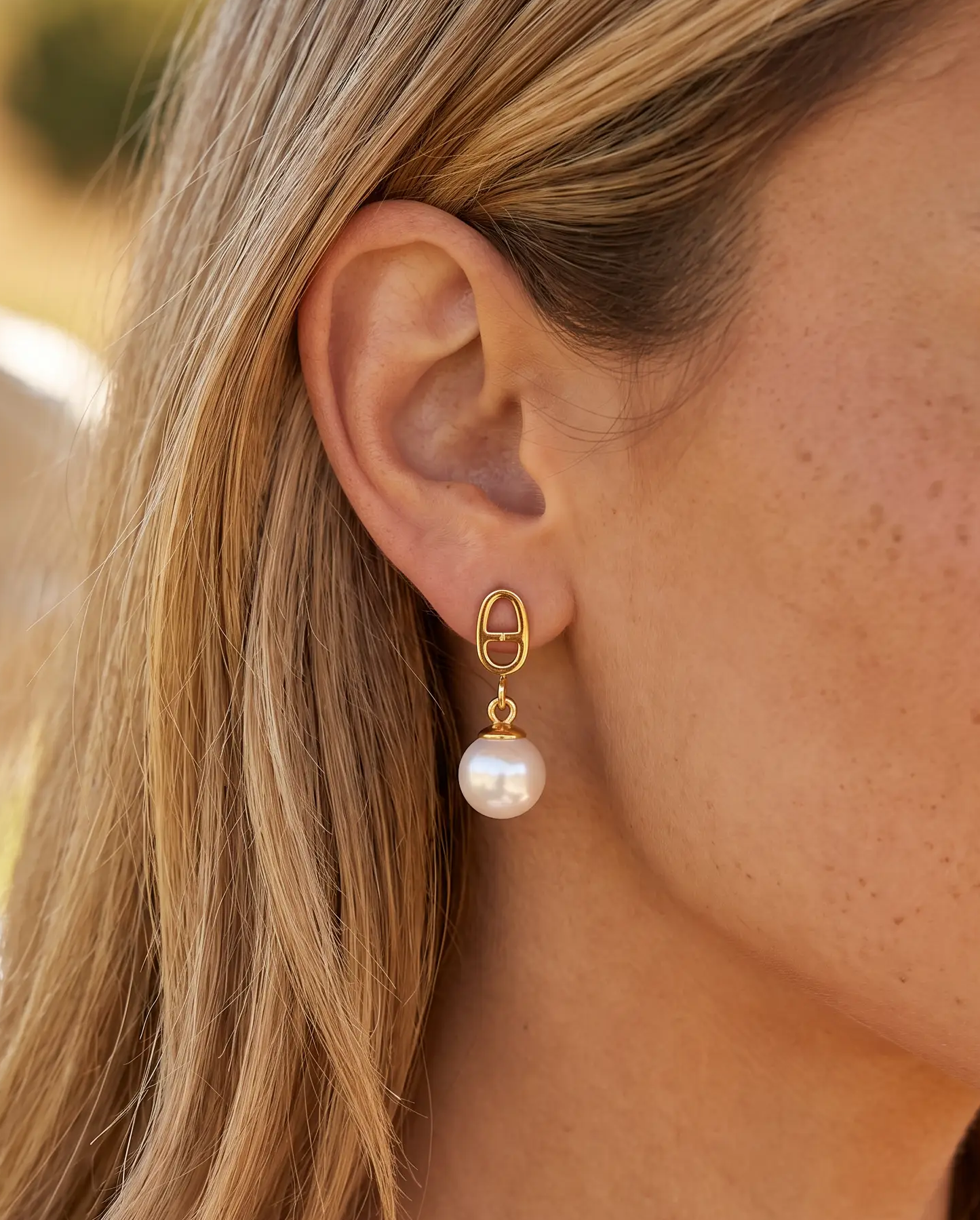 cascalia-ai earrings-343_studio2_a3+solo.png