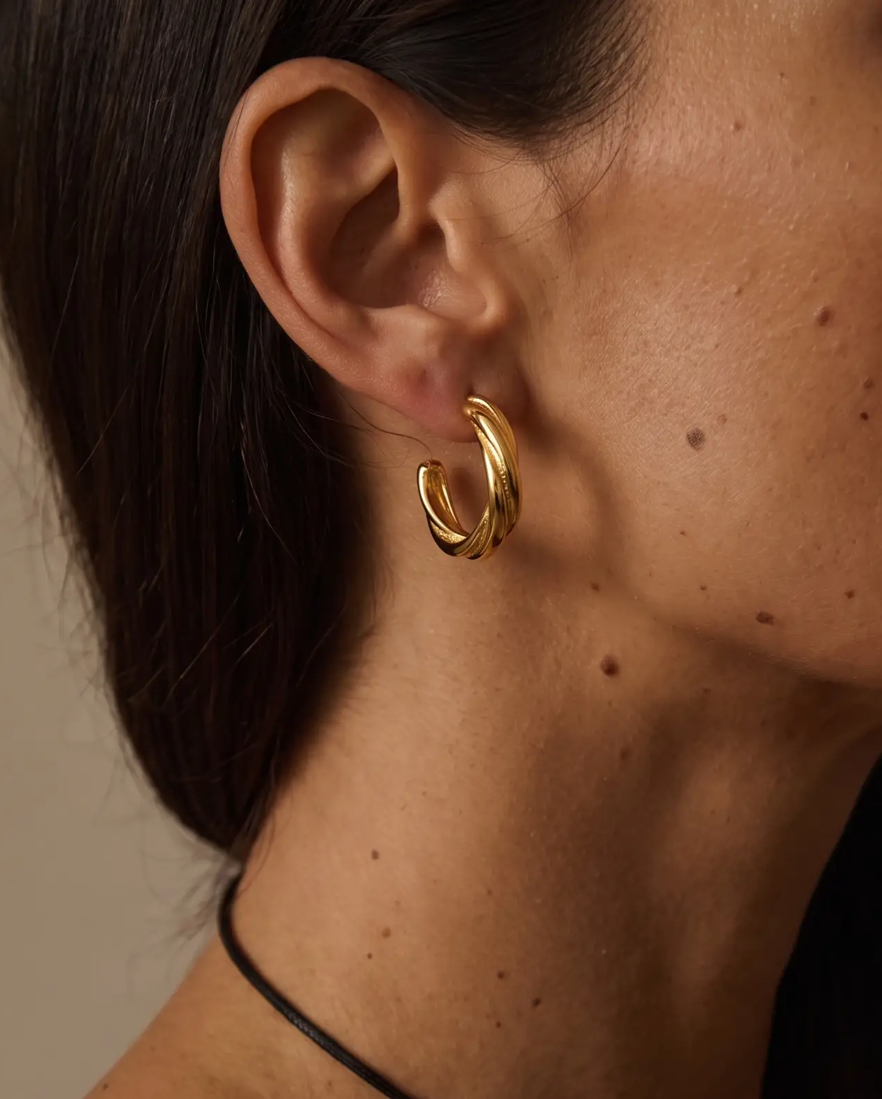 cascalia-ai earrings-366_studio1_a3+necklace240.png