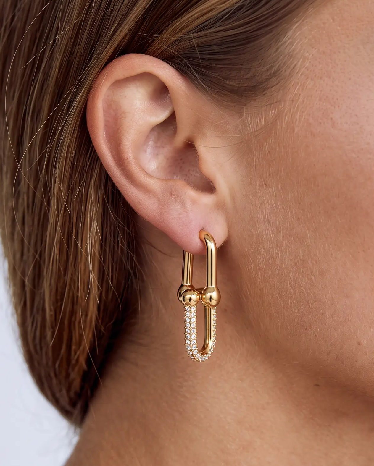 cascalia-ai earrings-40-2_studio1_a14+solo.png