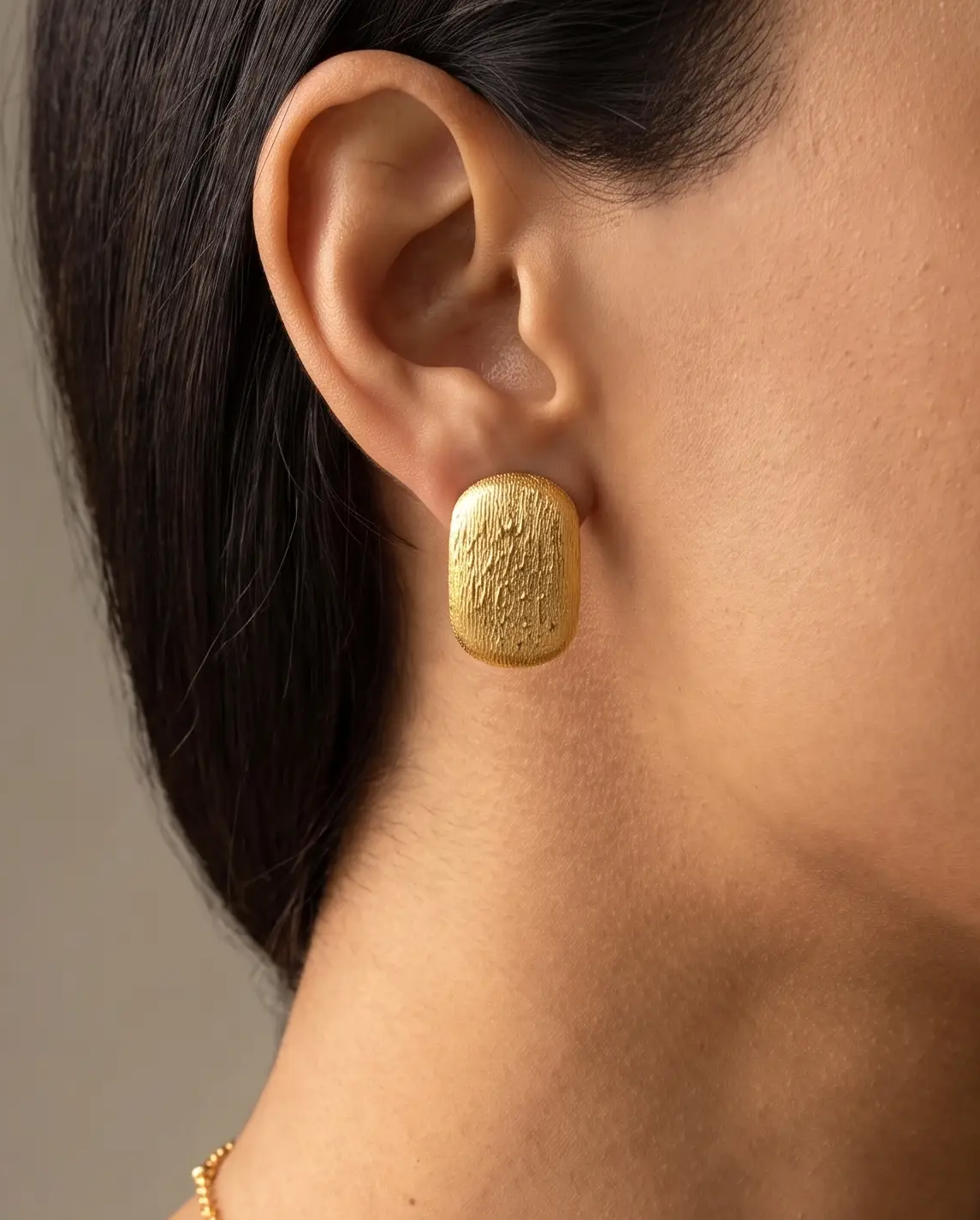 cascalia-ai earrings-401_lifestyle1_a2+necklace250.png