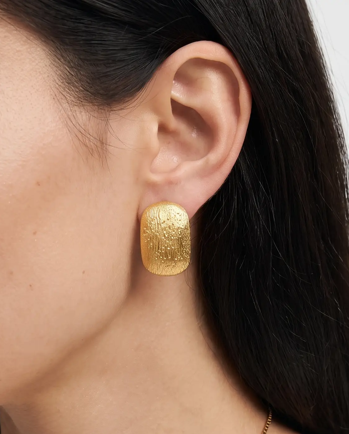 cascalia-ai earrings-401_studio2_a2+necklace434.png