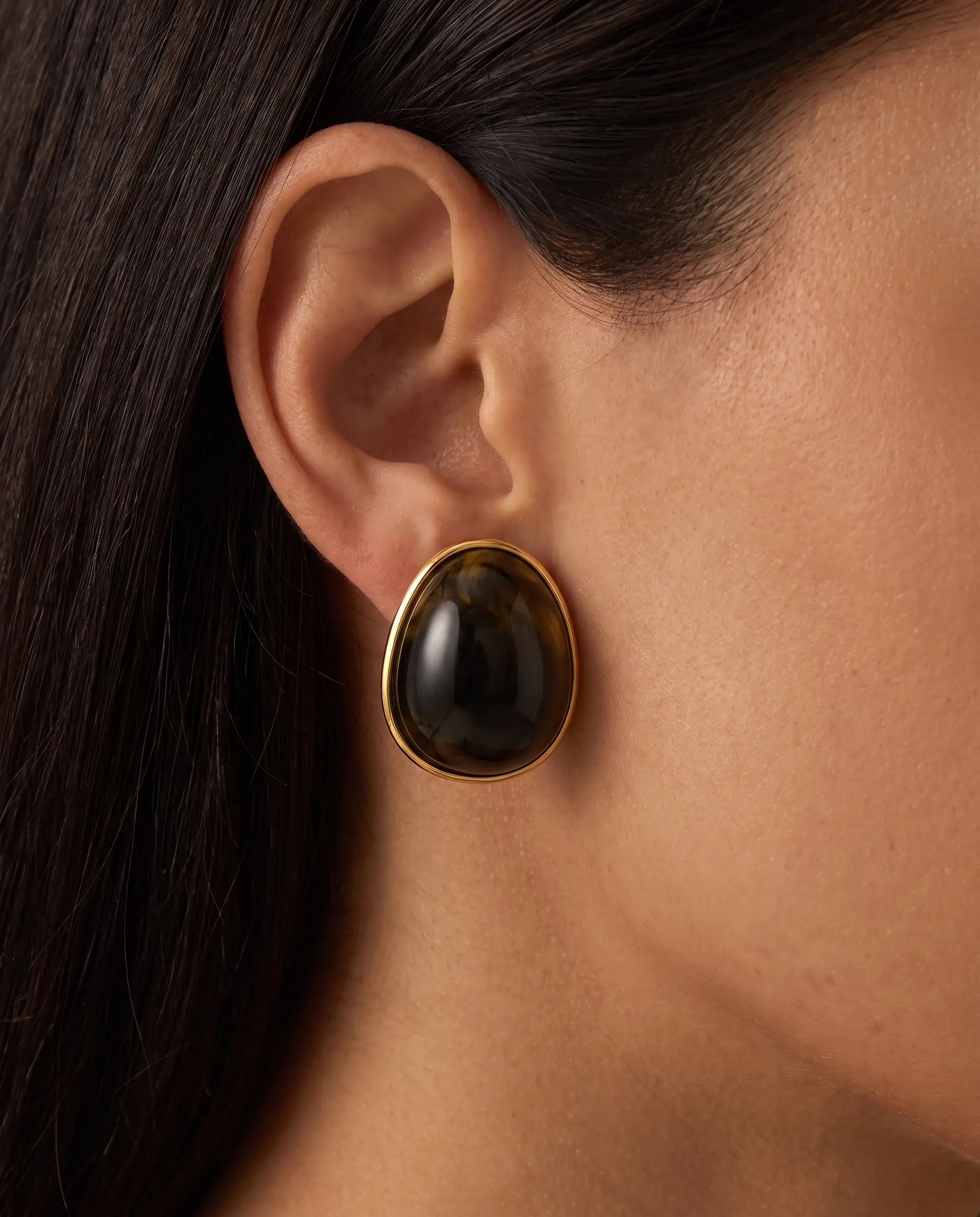 cascalia-ai earrings-405_studio2_a3+solo.png