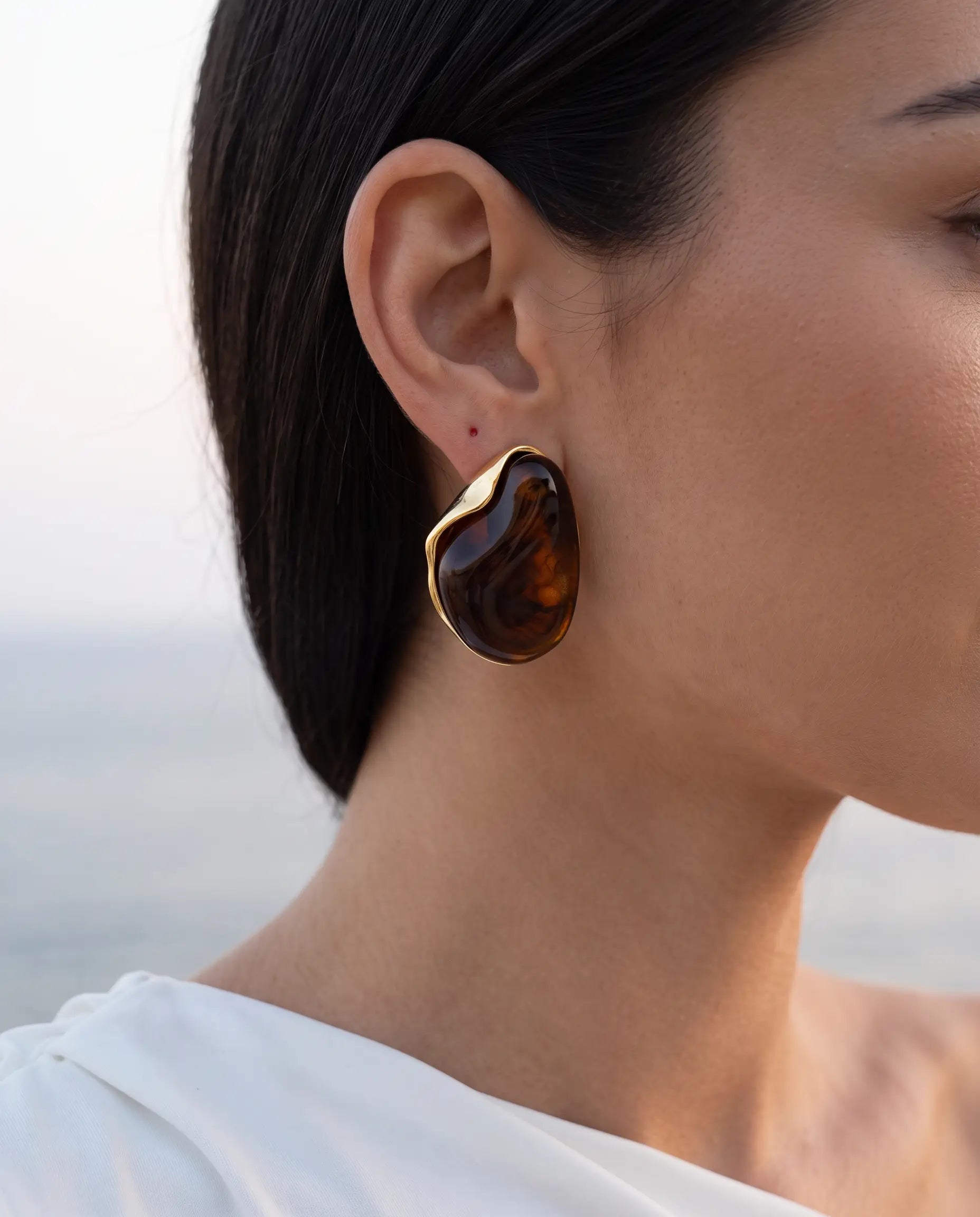 cascalia-ai earrings-408_studio2_a1+solo.png