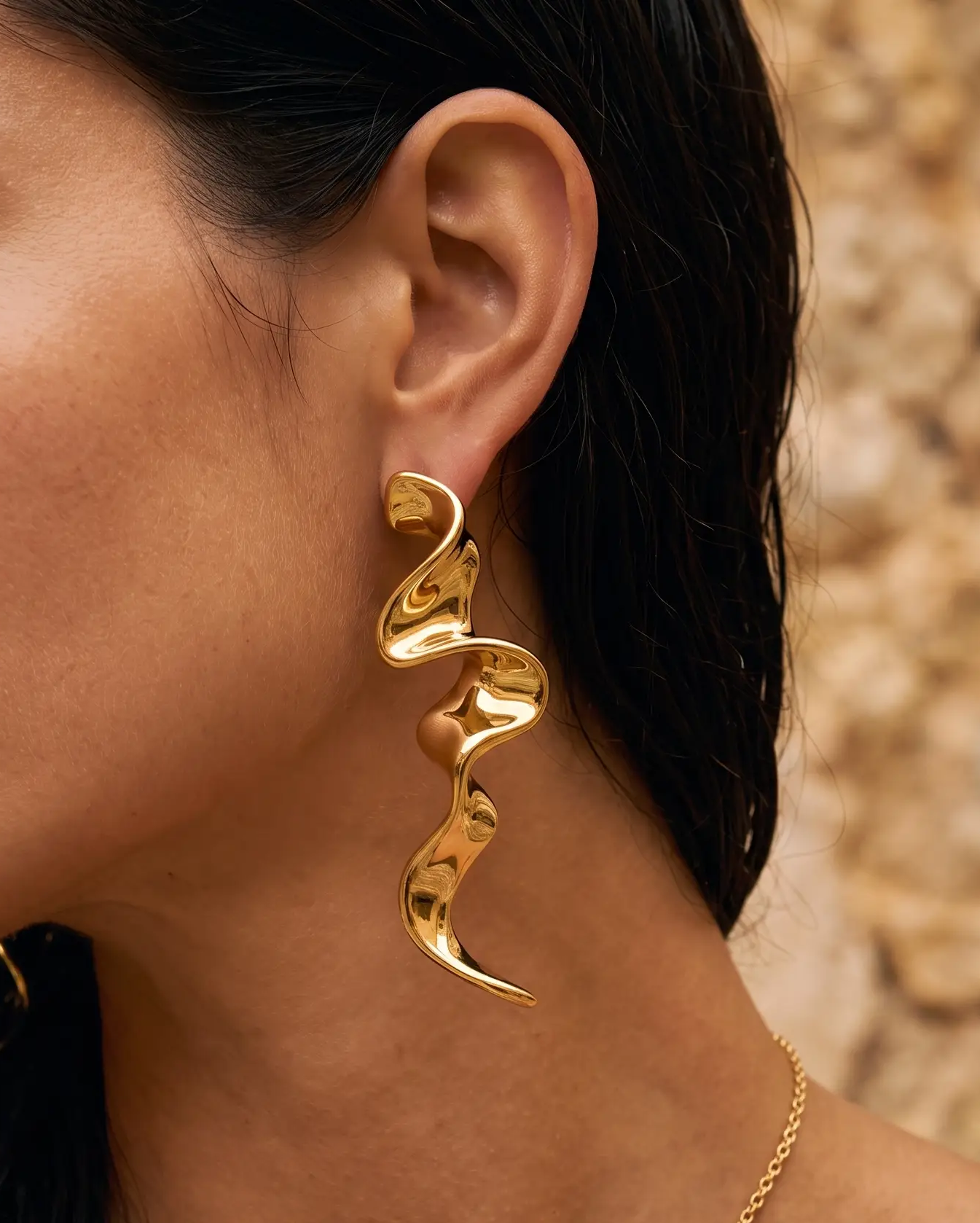 cascalia-ai earrings-91_lifestyle1_a2+necklace252.png