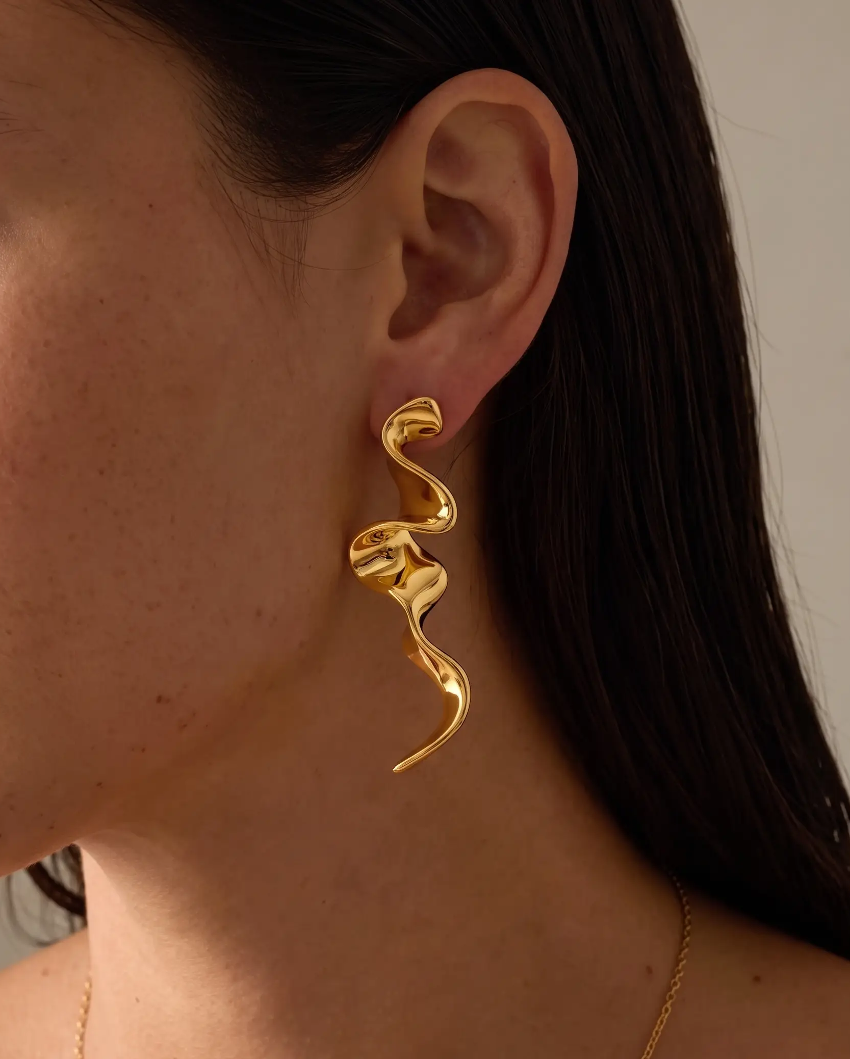 cascalia-ai earrings-91_studio2_a3+necklace318.png