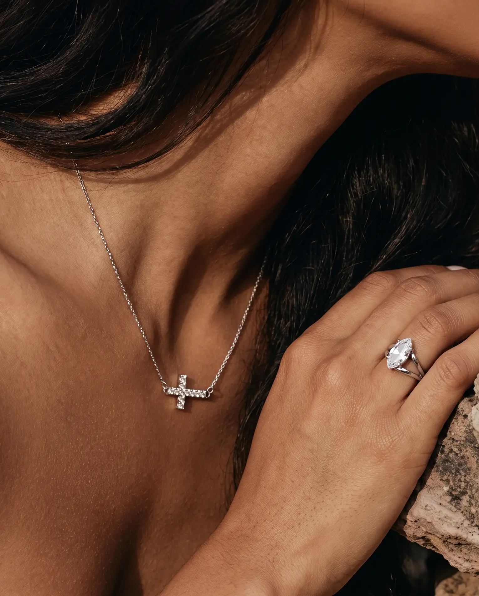 cascalia-ai necklace-232-S_studio2_a3+ring106-S.png