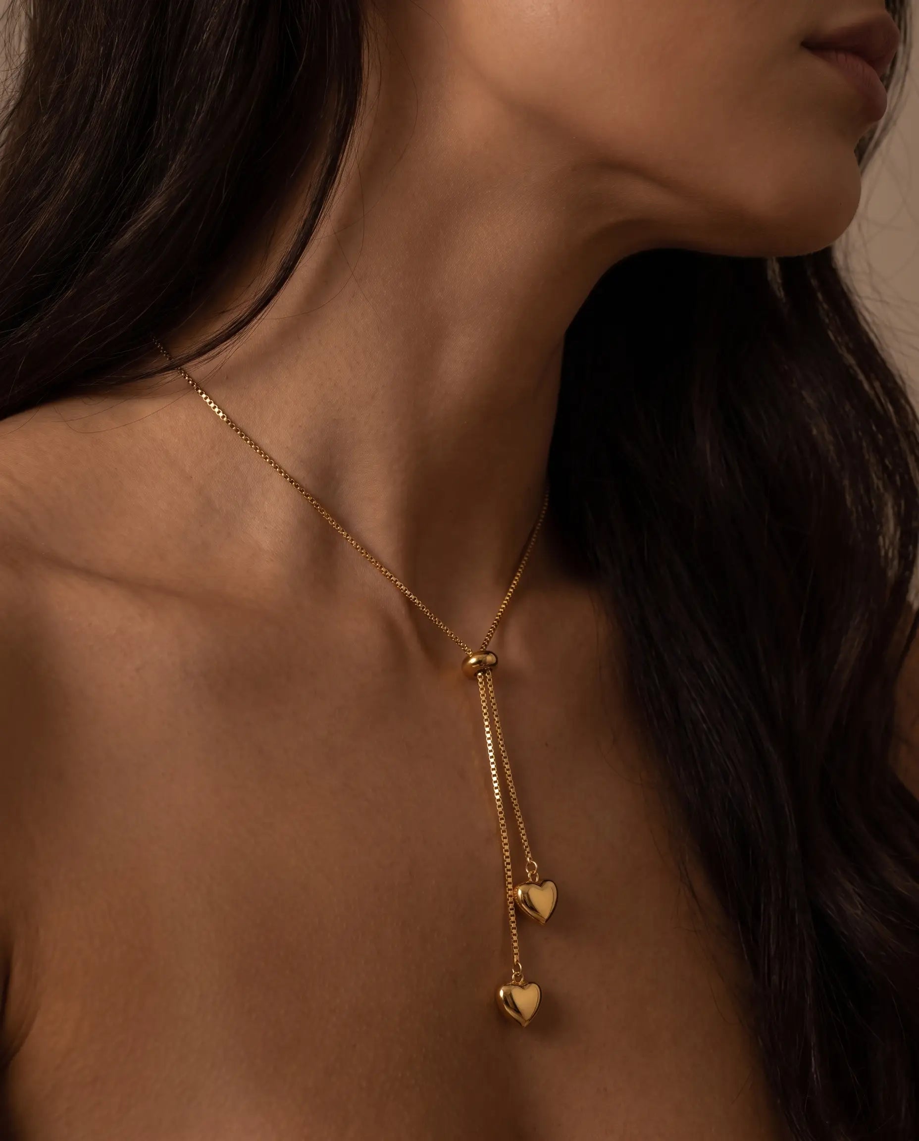 cascalia-ai necklace-245_lifestyle1_a2+solo.png