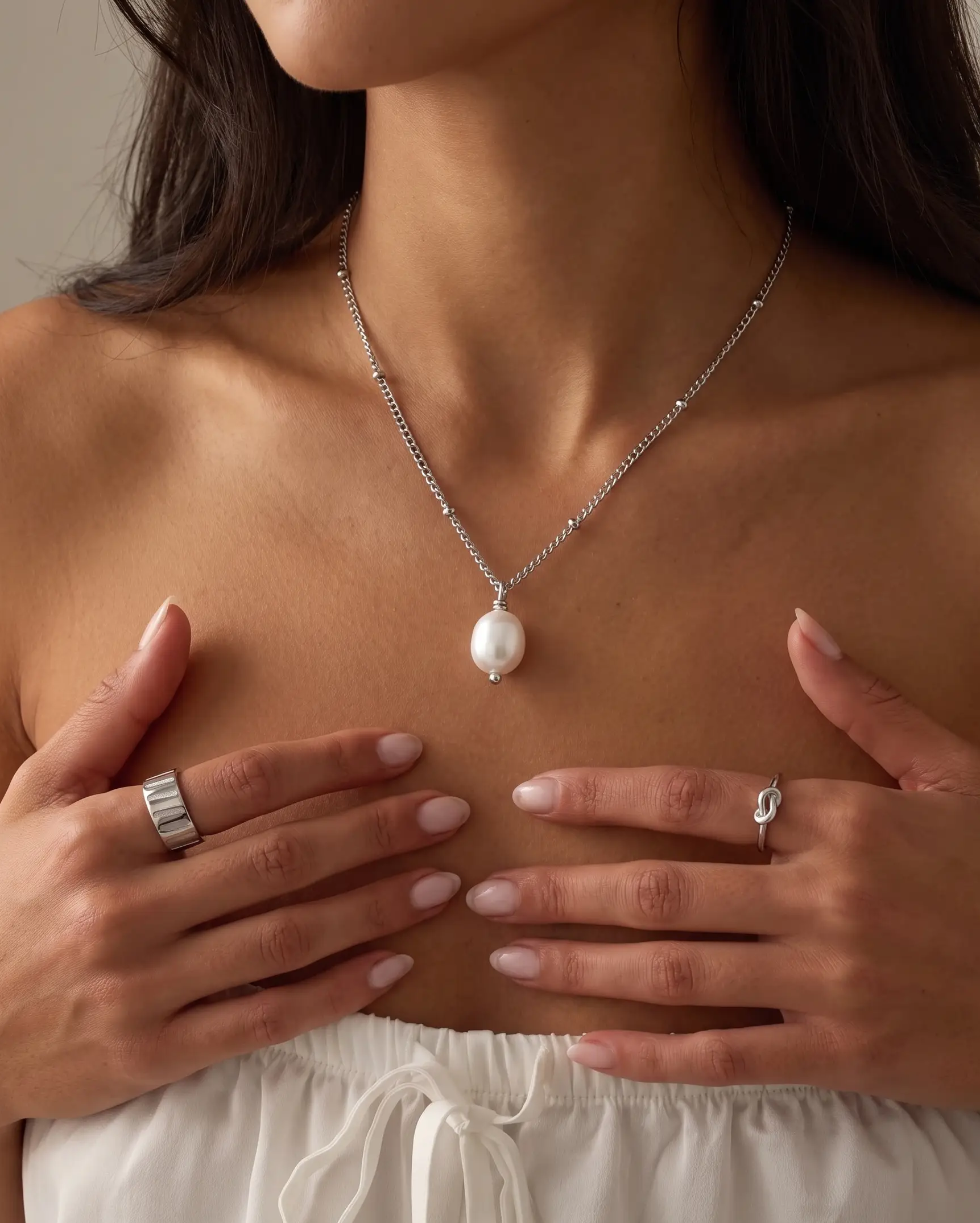 cascalia-ai necklace-250-S_lifestyle1_a2+ring305-S+ring127-S.png