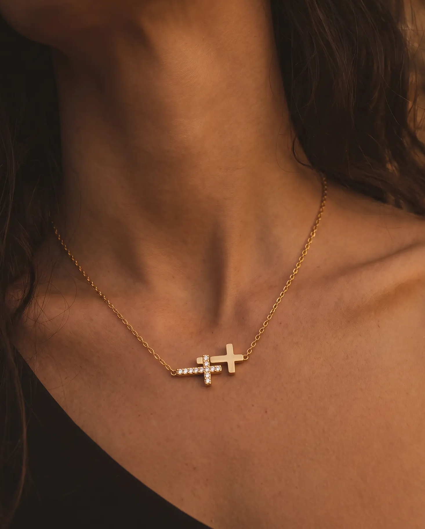 cascalia-ai necklace-266_lifestyle1_a3+solo.png