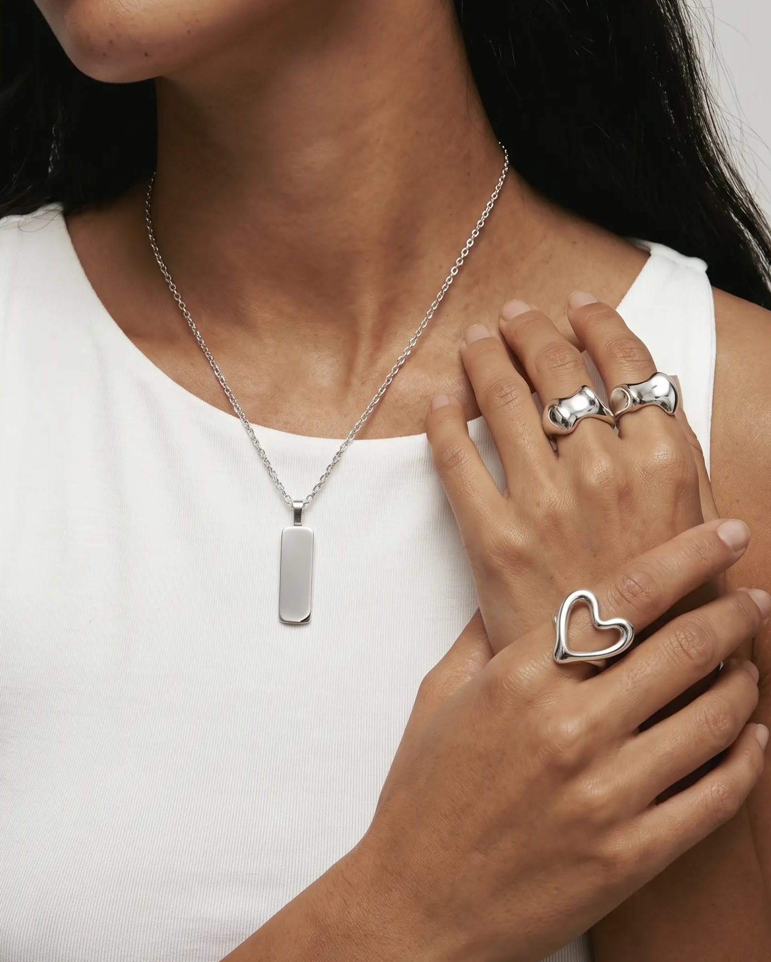 cascalia-ai necklace-269-S_lifestyle1_a1+ring138-S+ring142-S.png