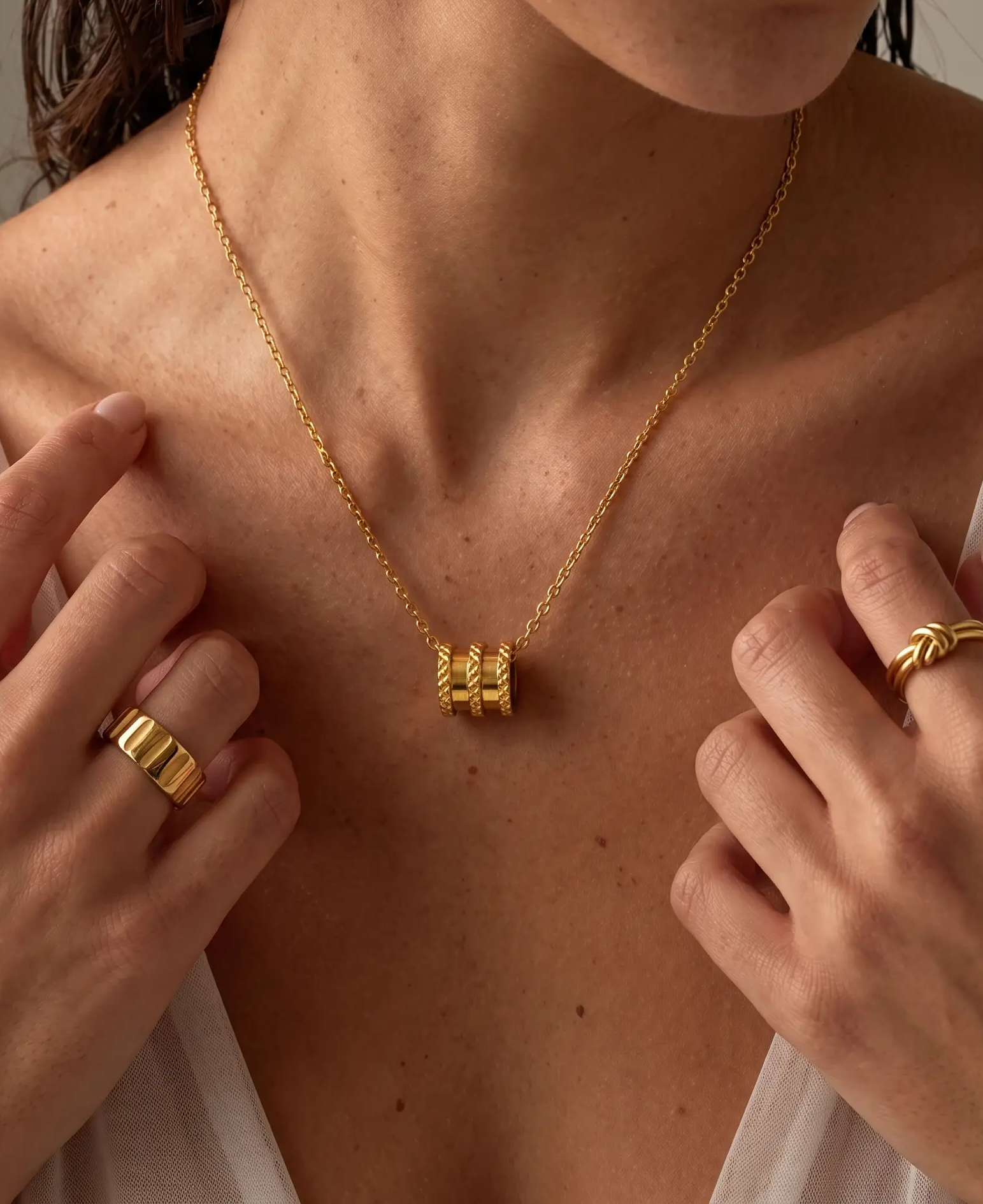 cascalia-ai necklace-278_studio1_a1+ring127+ring203.png