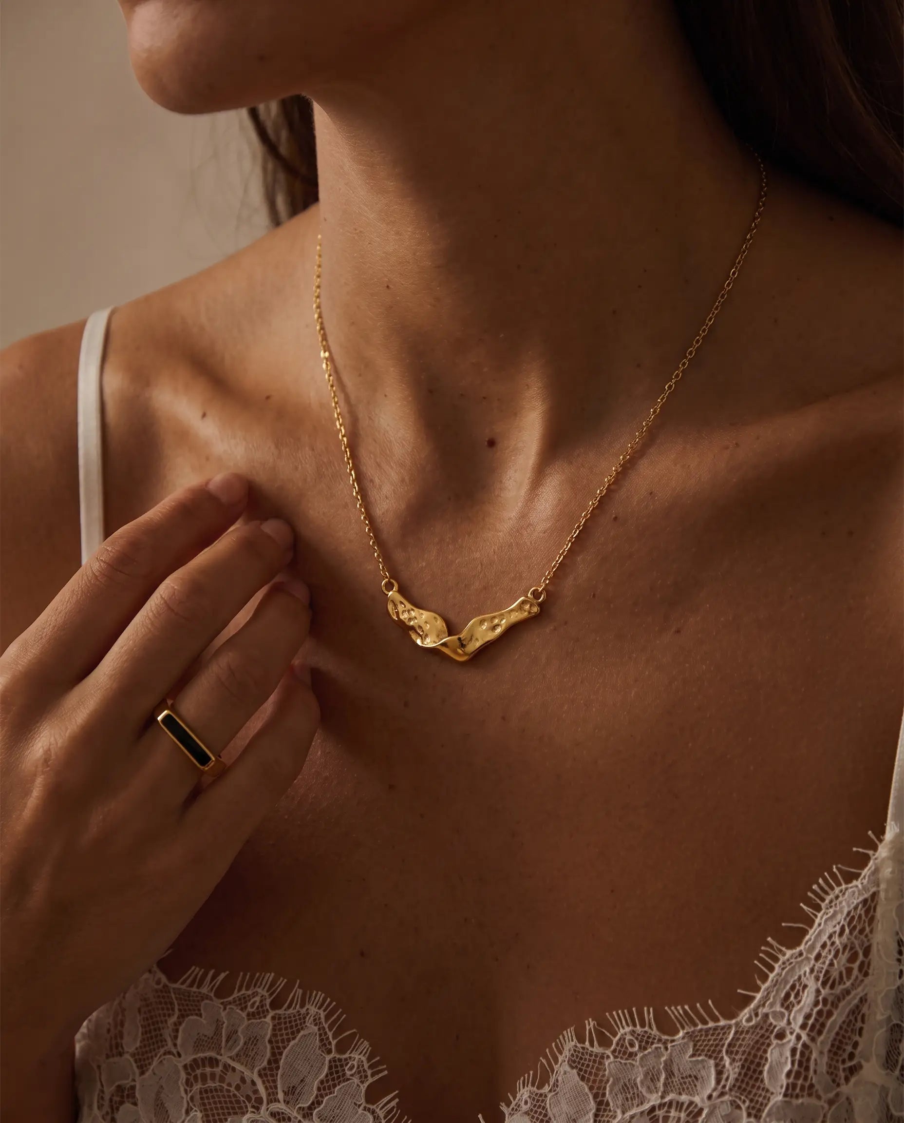 cascalia-ai necklace-320_studio2_a1+ring149.png