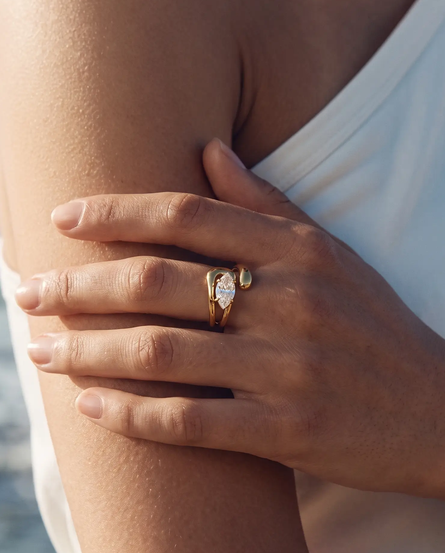 cascalia-ai ring-106_studio2_a8+solo.png