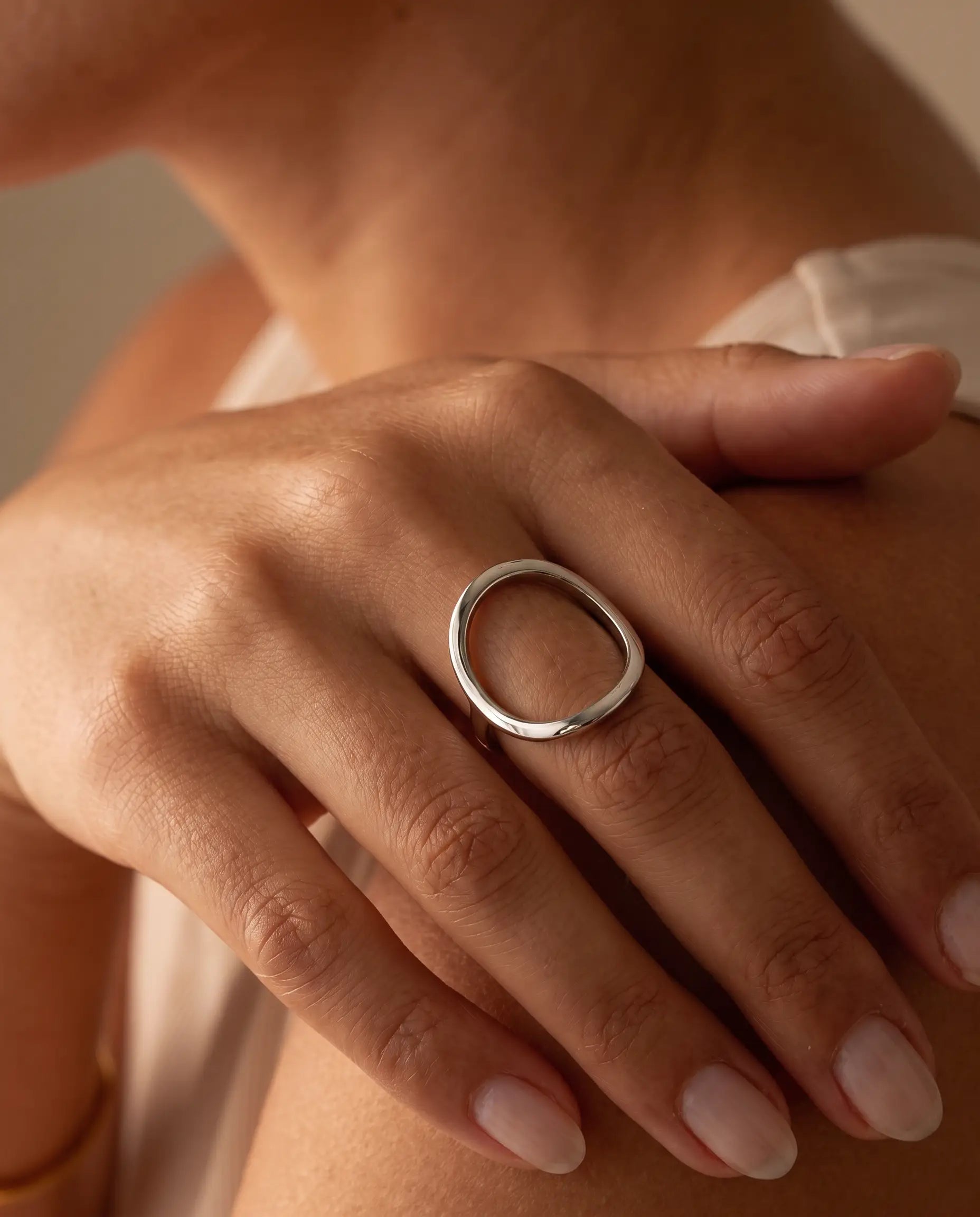 cascalia-ai ring-123-S_studio2_a1+solo.png