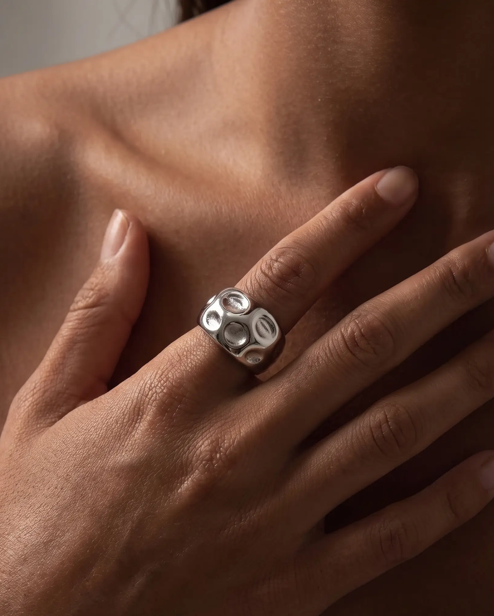 cascalia-ai ring-140-S_studio1_a1+solo.png