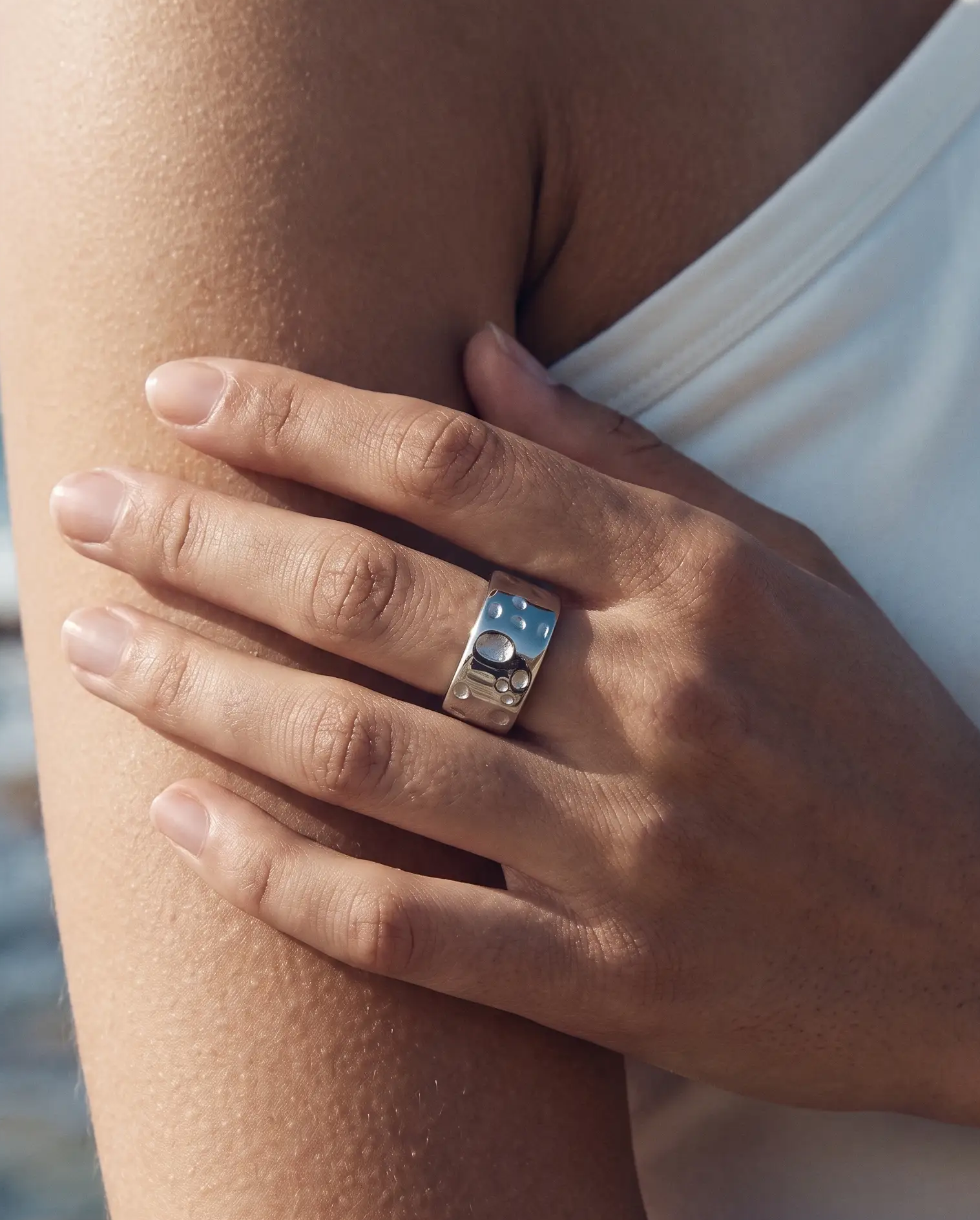 cascalia-ai ring-158-S_studio2_a2+solo.png