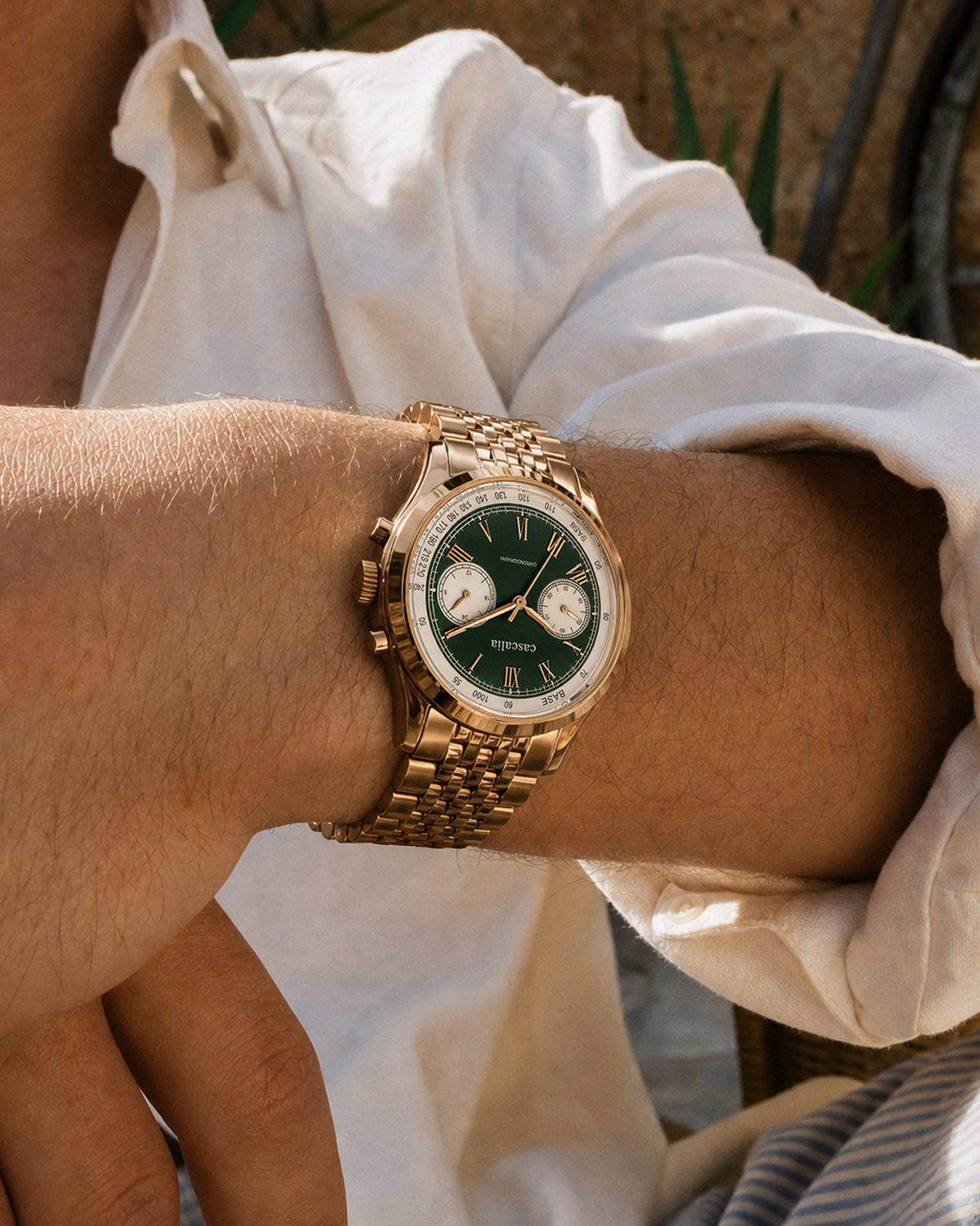 Velo Rosegold on the wrist