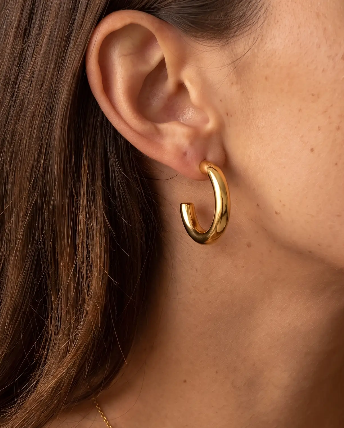 cascalia-ai earrings-33_studio2_a2+necklace232.png