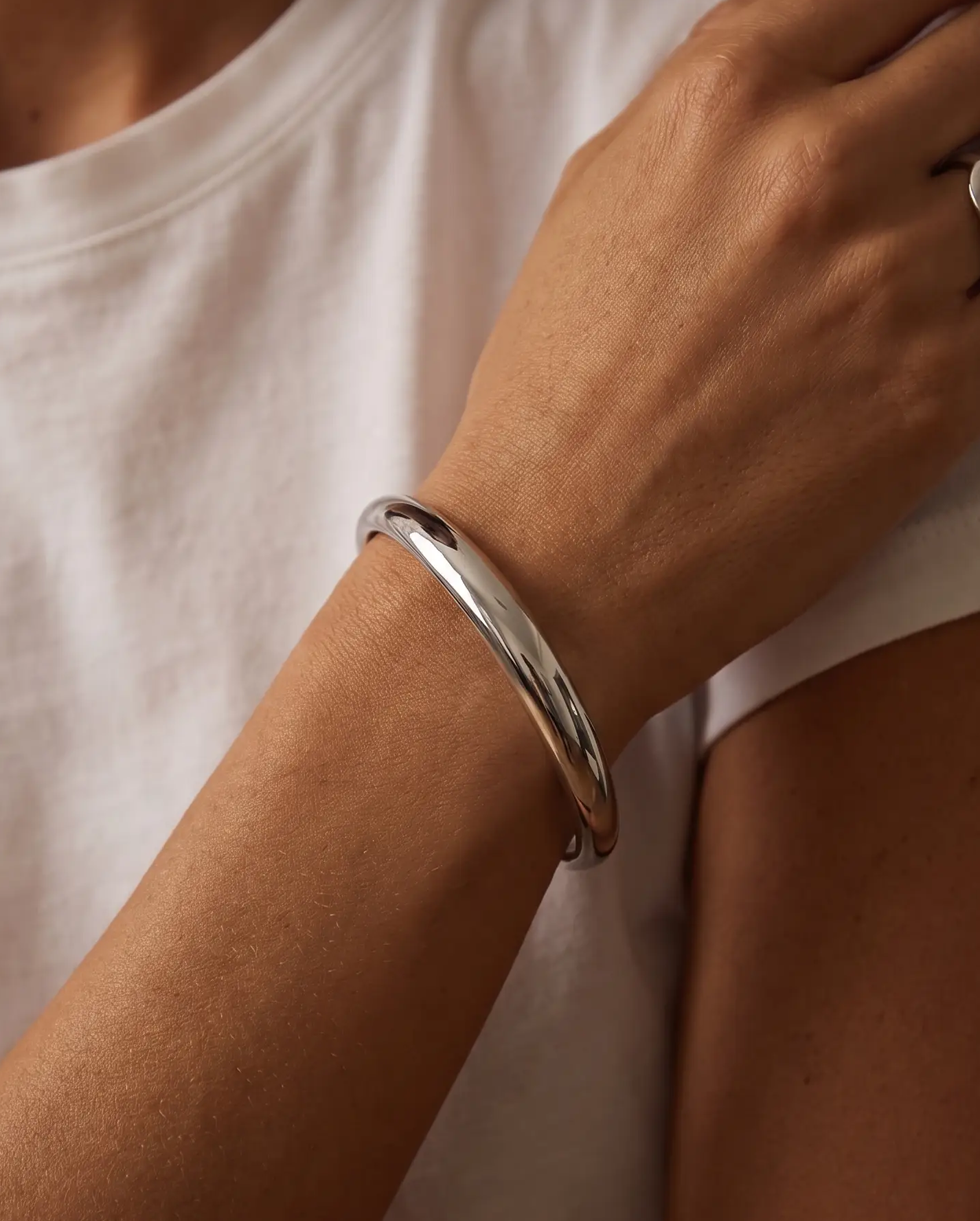 cascalia-ai bangle-198-S_studio1_a1+ring105-S.png