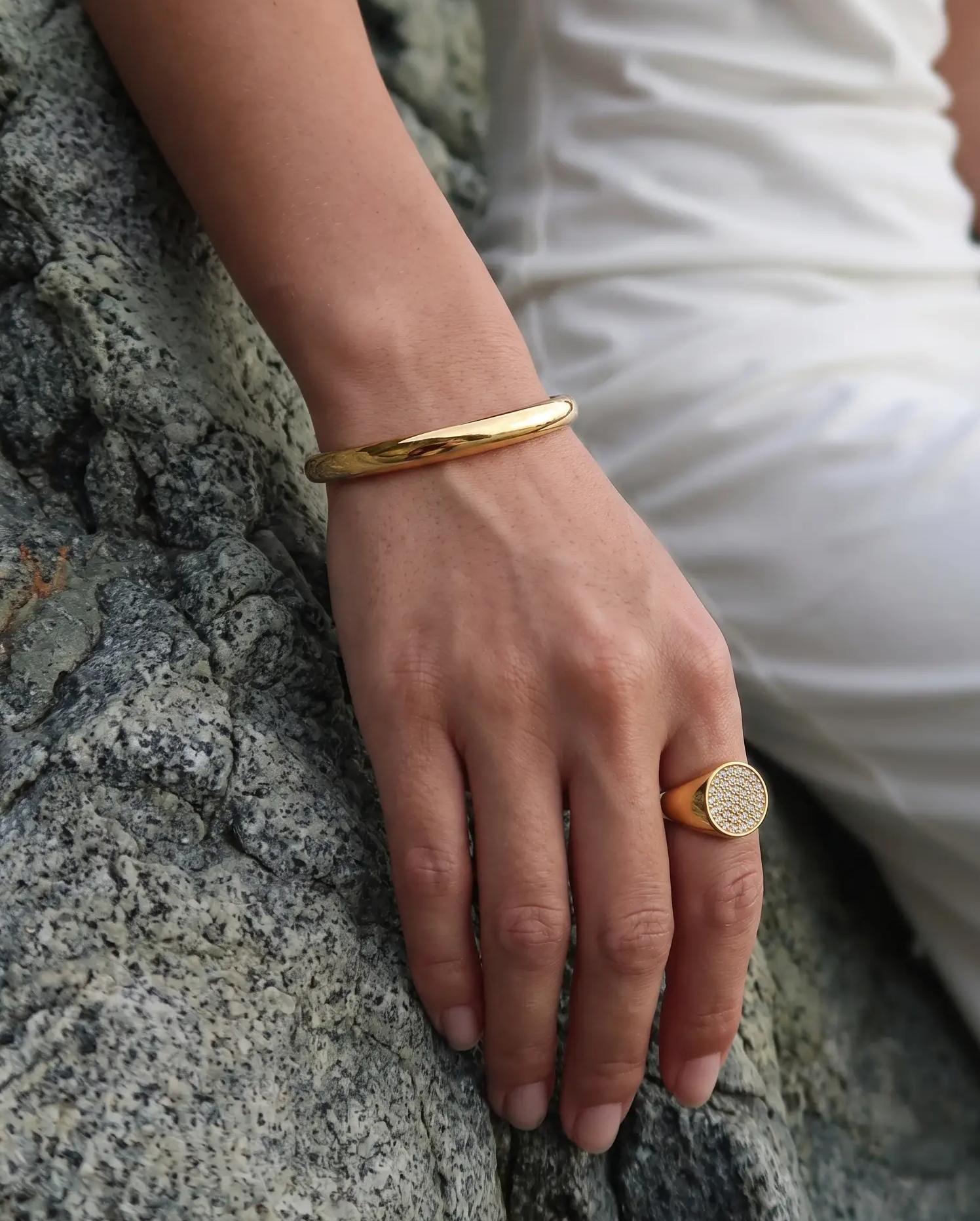 cascalia-ai bangle-198_studio2_a4+ring154.png