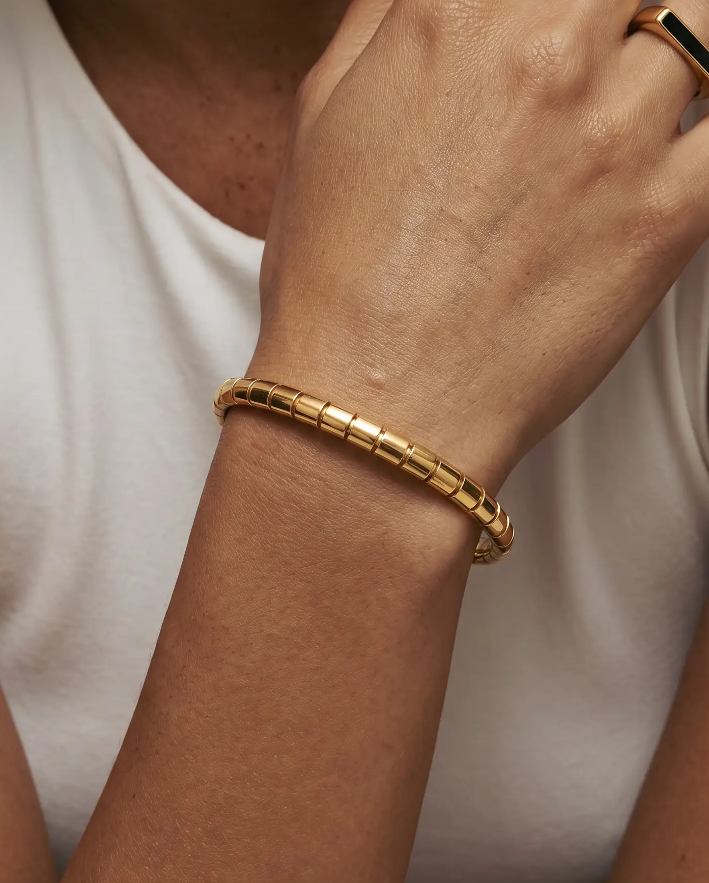 cascalia-ai bangle-340_studio2_a2+ring302+ring149.png