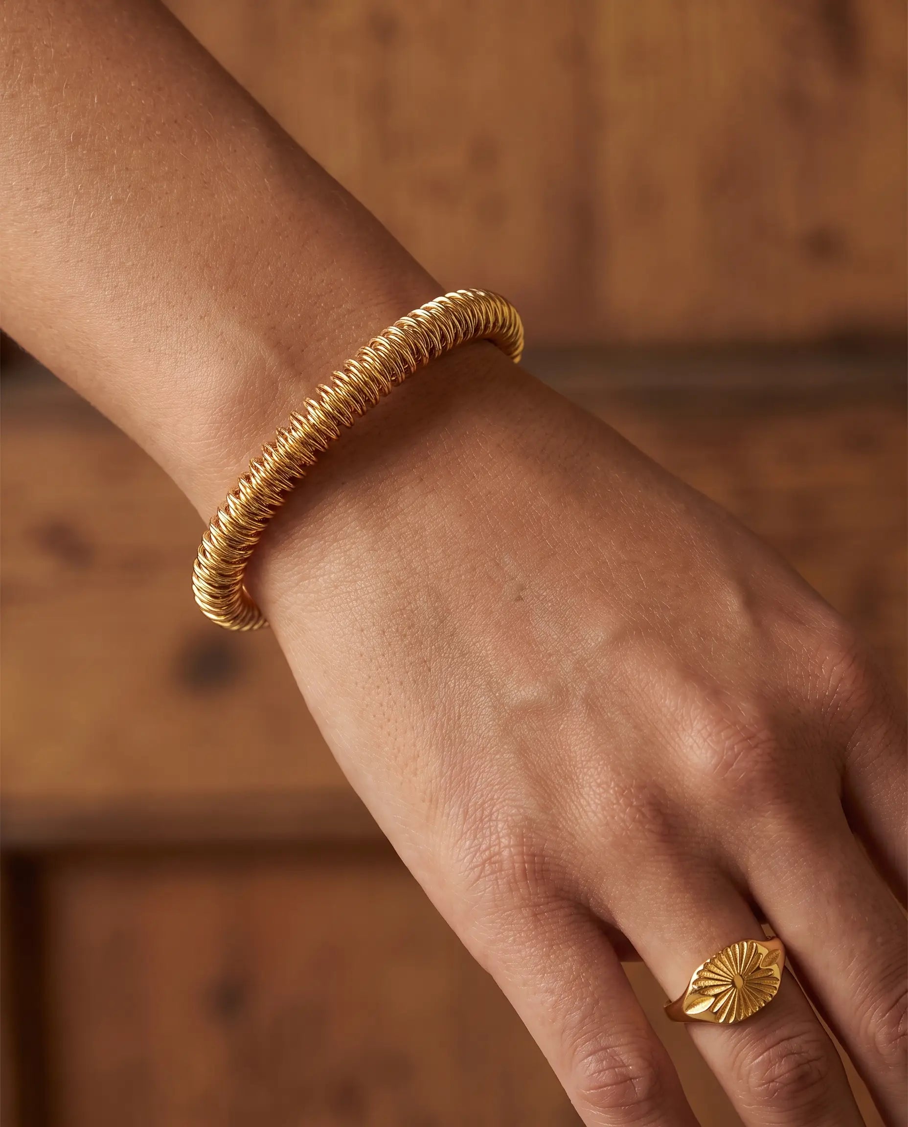 cascalia-ai bangle-380_lifestyle1_a1+ring133.png