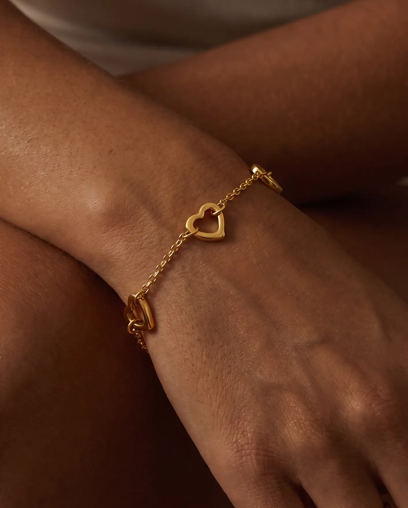 cascalia-ai bracelet-186_studio2_a1+ring414.png