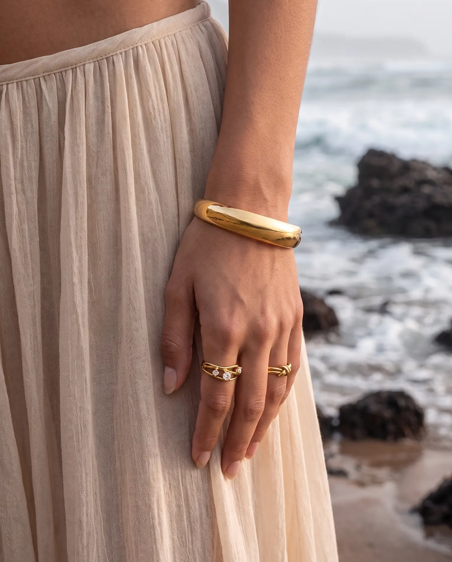 cascalia-ai bracelet-195_studio1_a15+ring108+ring203.png