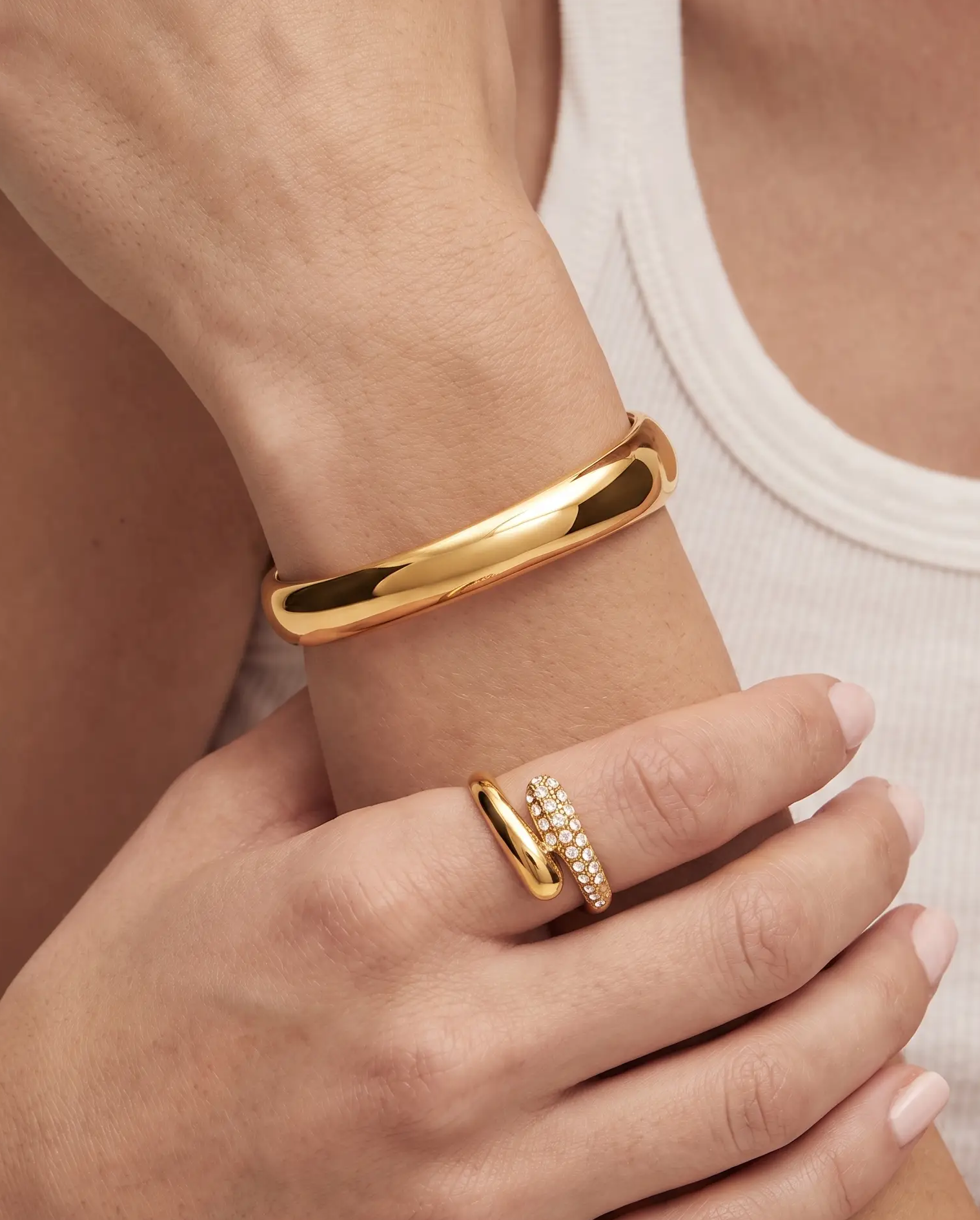 cascalia-ai bracelet-195_studio2_a7+ring166.png