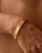 cascalia-ai bracelet-197_studio1_a3+ring118+ring115.png