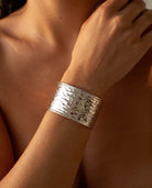 cascalia-ai bracelet-210-S_studio1_a1+solo.png